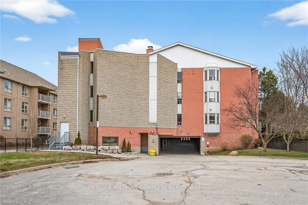Photo 40 of Unit 208, 6 Niagara Street, Grimsby, Grimsby West — HOMEH