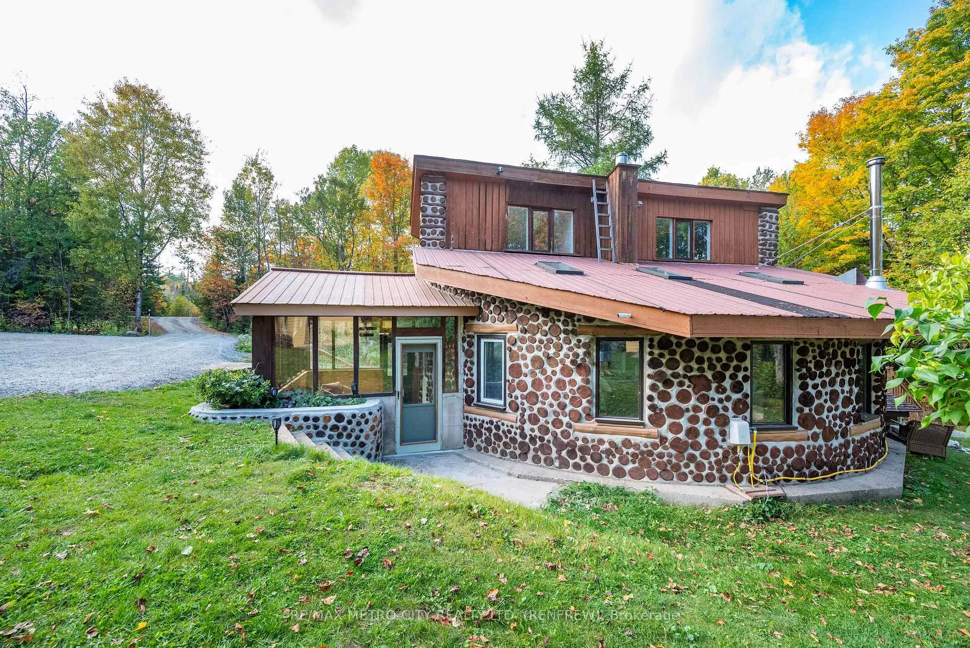 Photo 2 of 28034 Highway 41, Greater Madawaska — HOMEH
