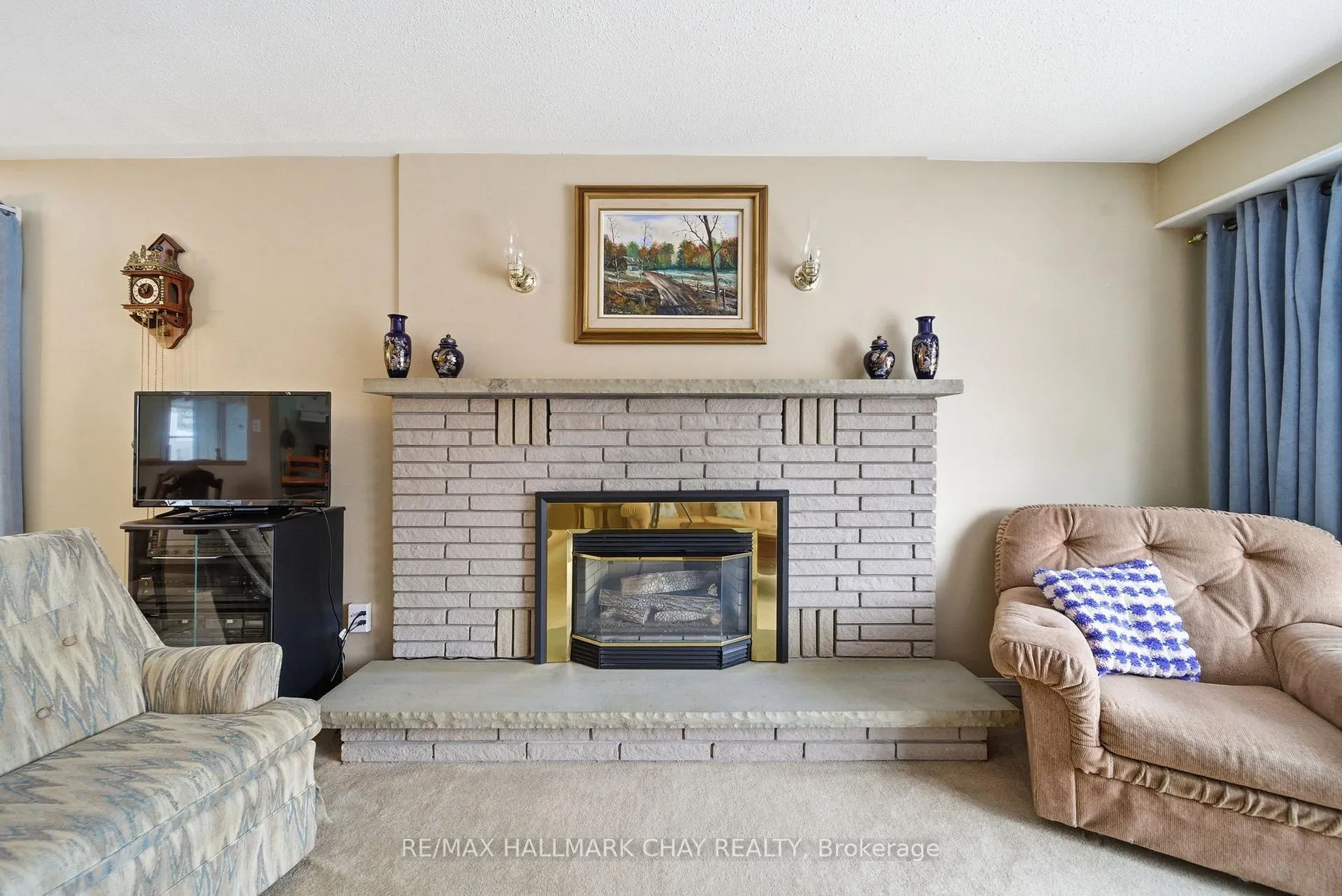 Photo 8 of 5 Austen Lane, Barrie, Letitia Heights — HOMEH