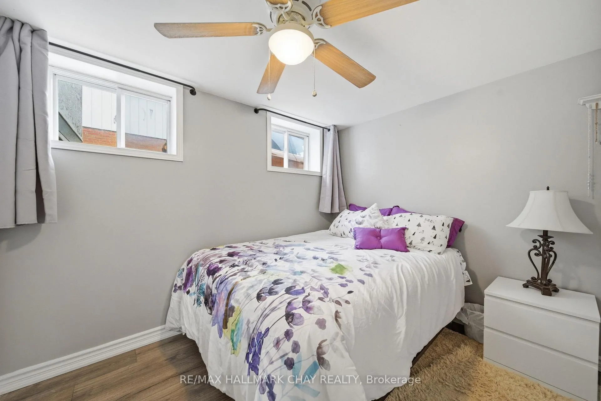Photo 24 of 5 Austen Lane, Barrie, Letitia Heights — HOMEH
