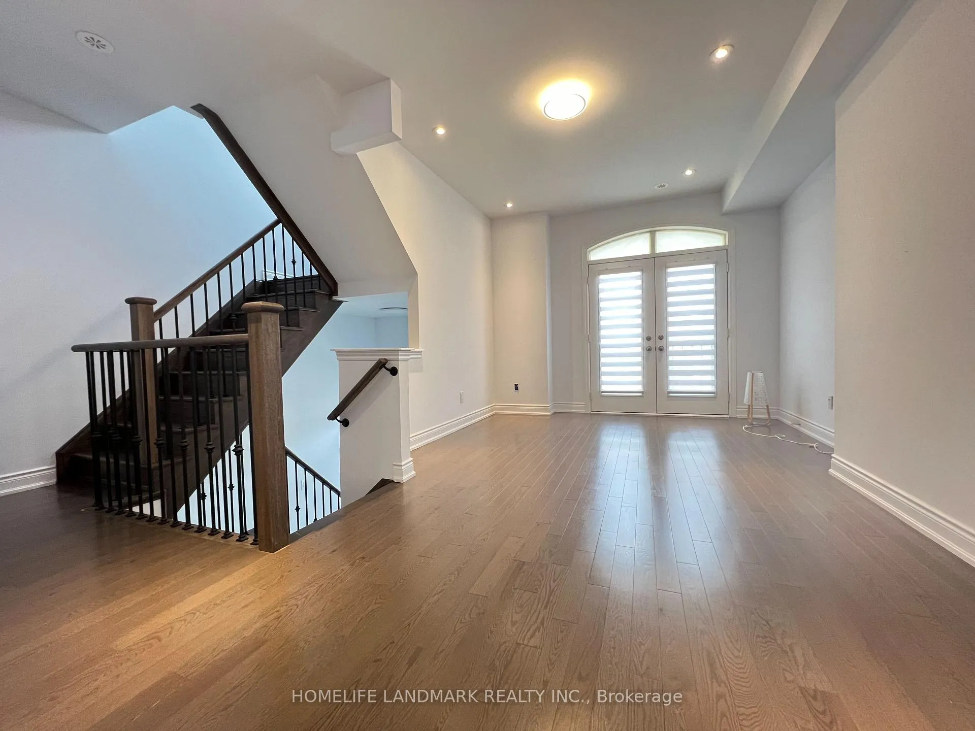 Photo 4 of 117 Lichfield Road, Markham, Unionville — HOMEH