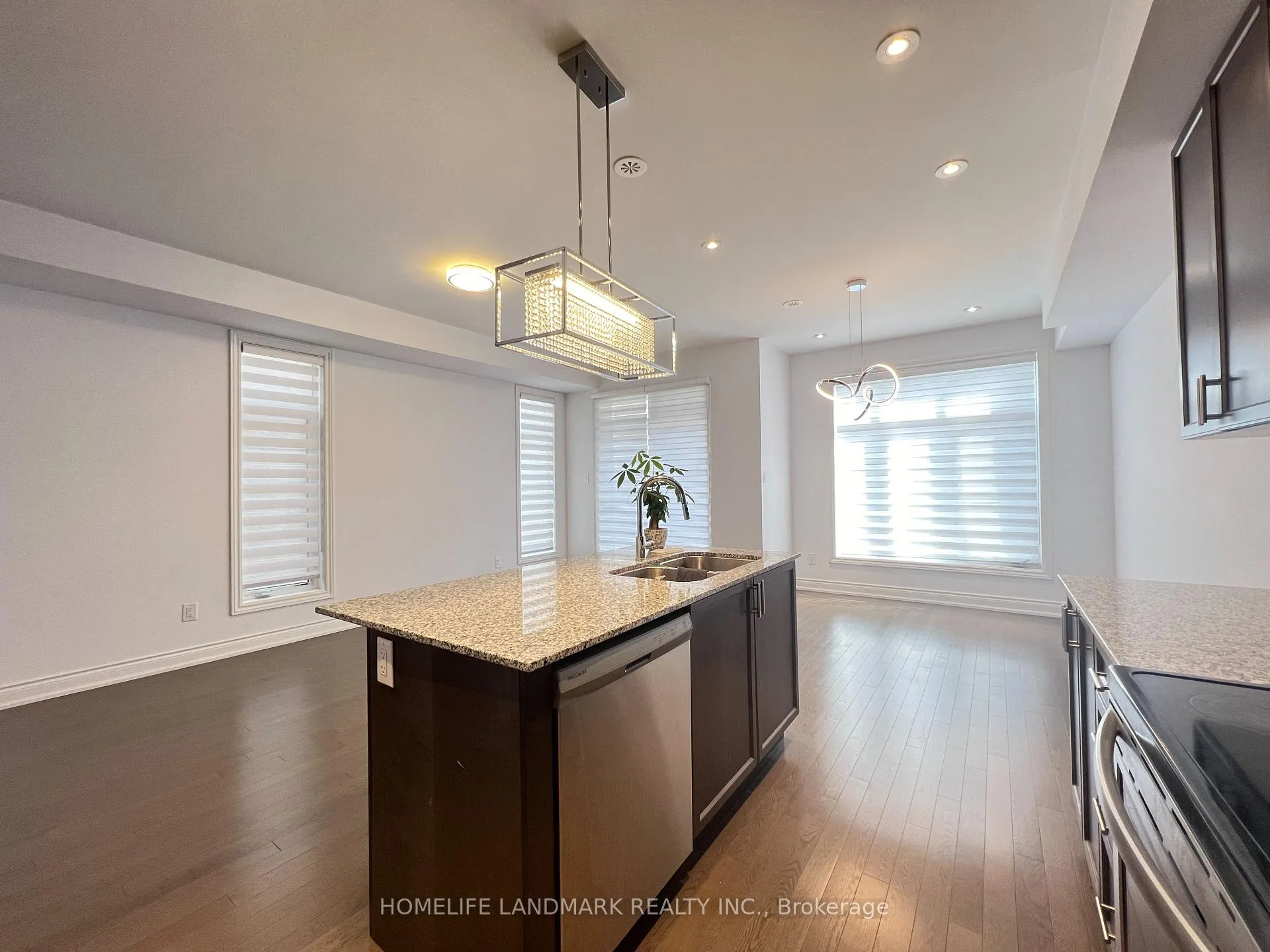Photo 8 of 117 Lichfield Road, Markham, Unionville — HOMEH