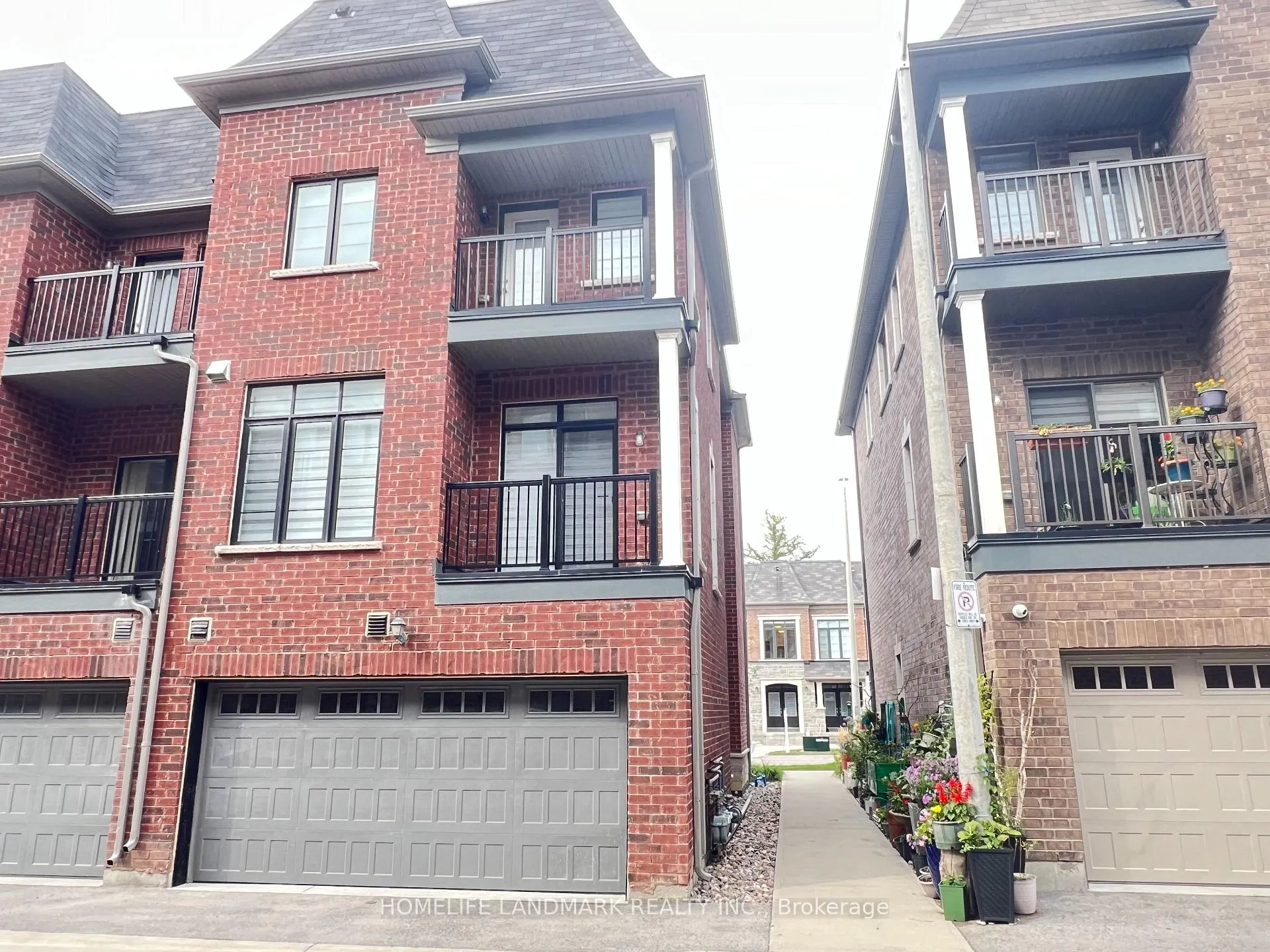 Photo 22 of 117 Lichfield Road, Markham, Unionville — HOMEH