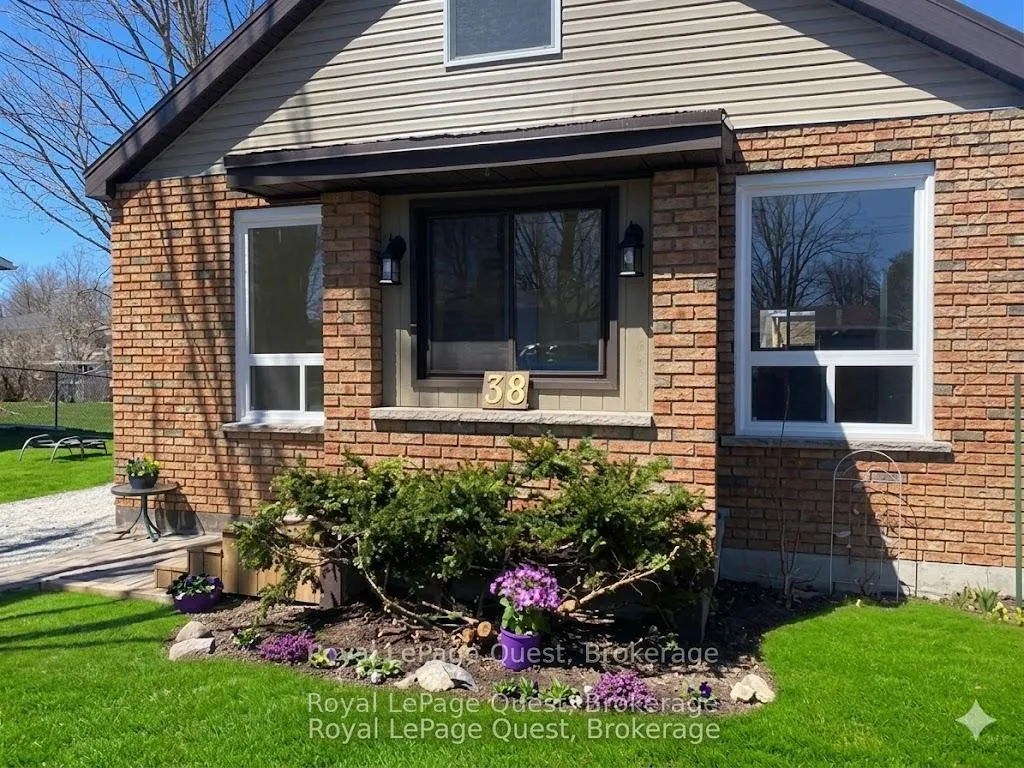 Front of 38 Adair Street