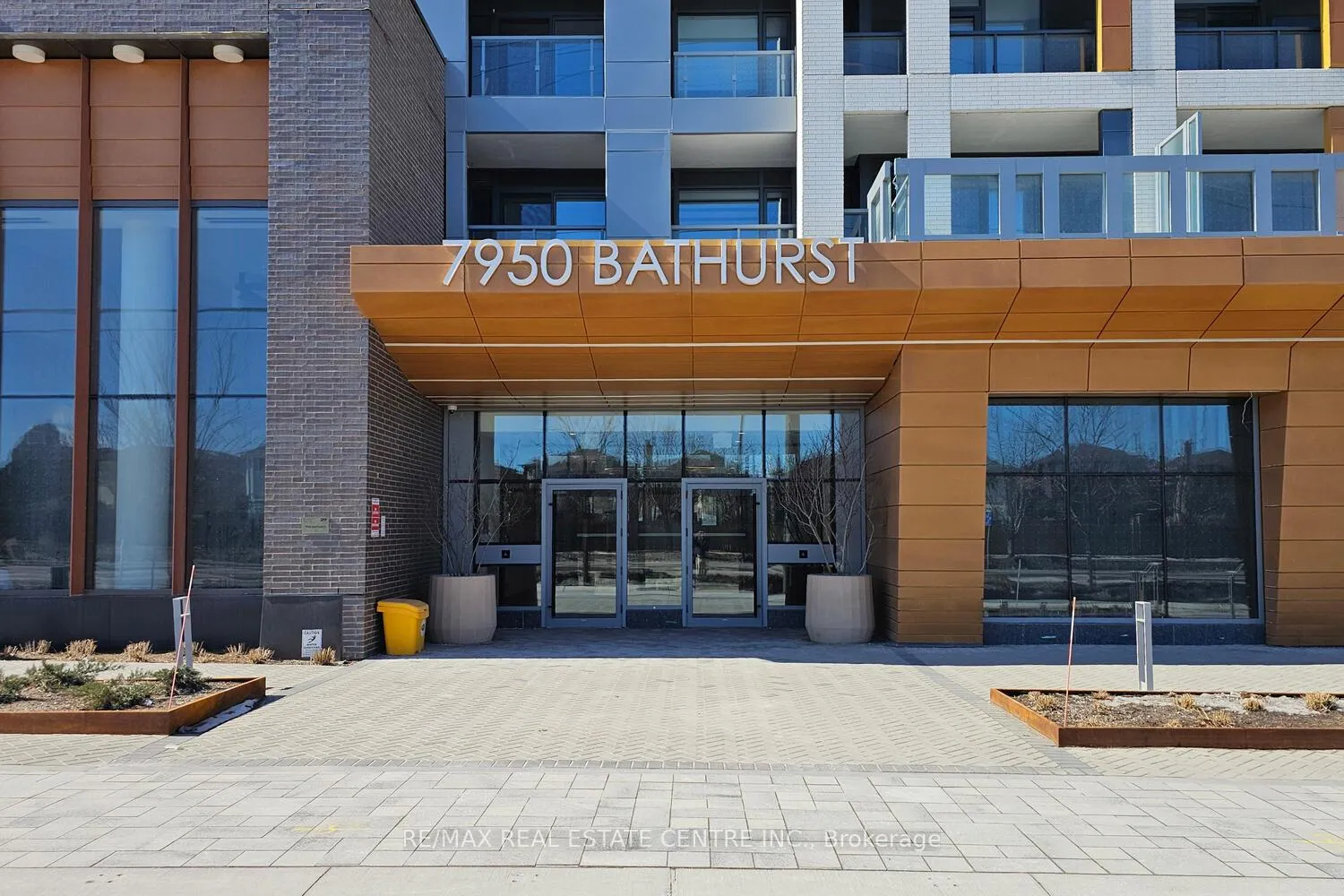 Photo 1 of Unit 416, 7950 Bathurst Street, Vaughan, Beverley Glen — HOMEH