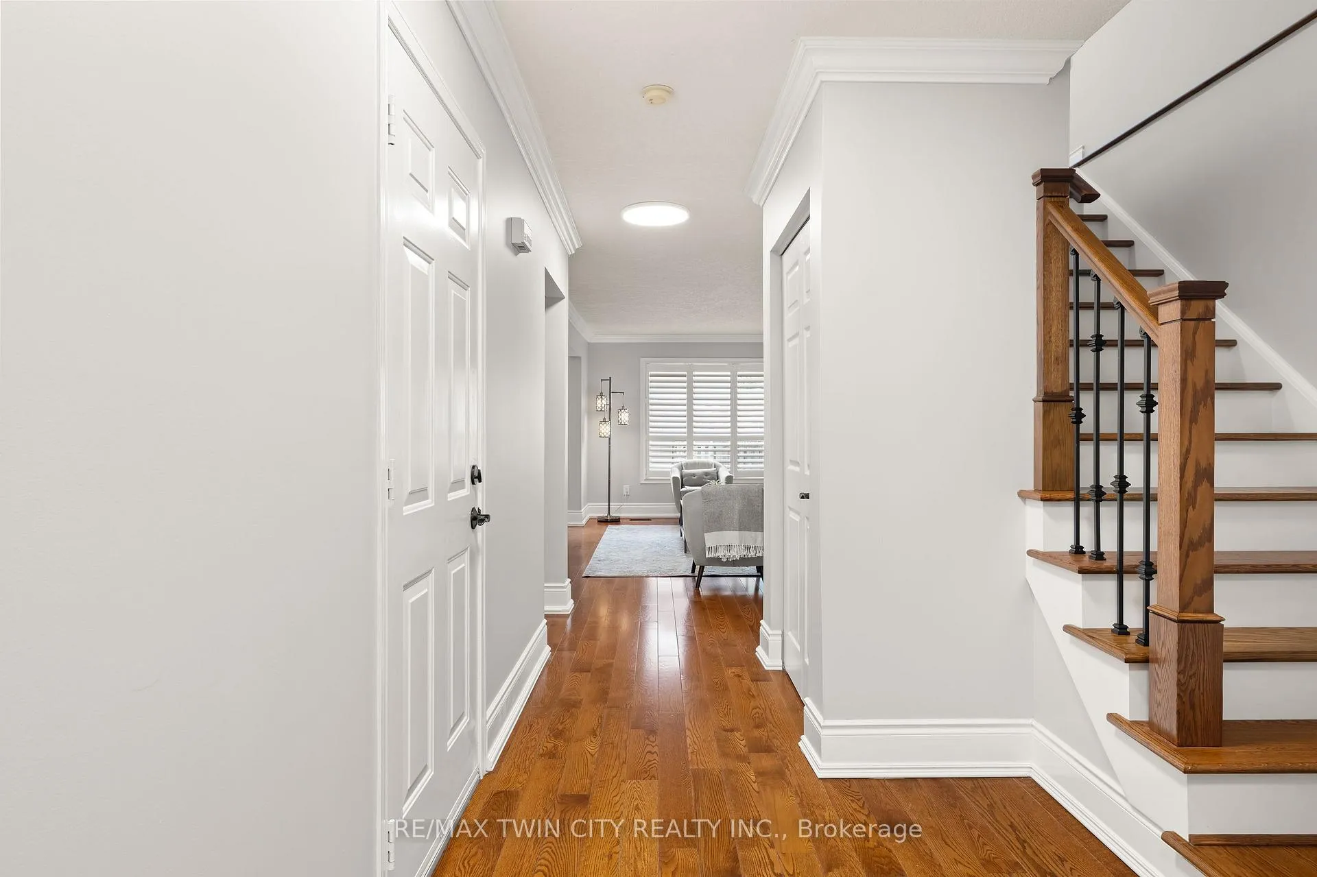 Photo 8 of 635 Bonavista Drive, Waterloo — HOMEH