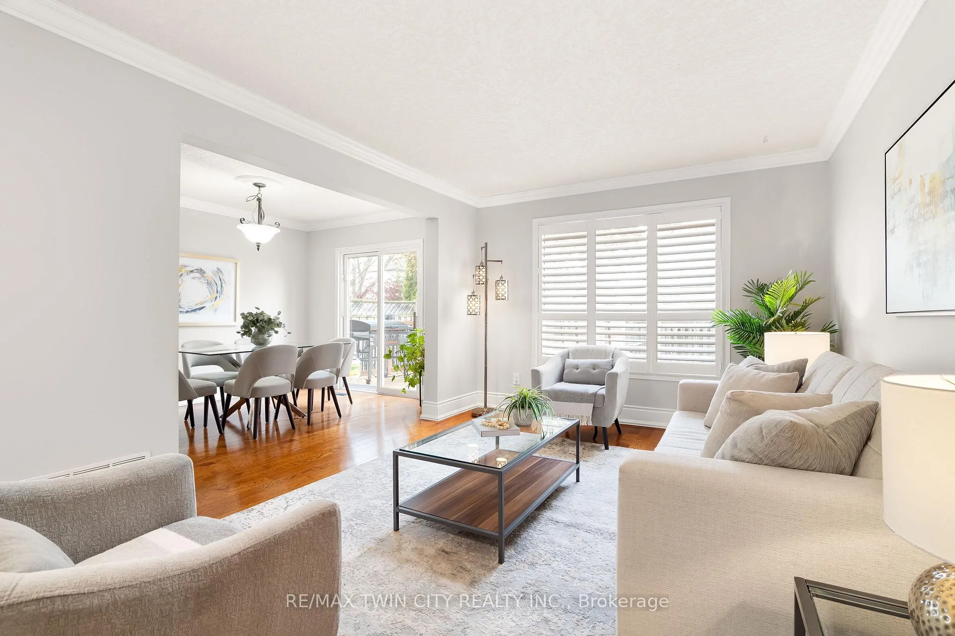 Photo 11 of 635 Bonavista Drive, Waterloo — HOMEH