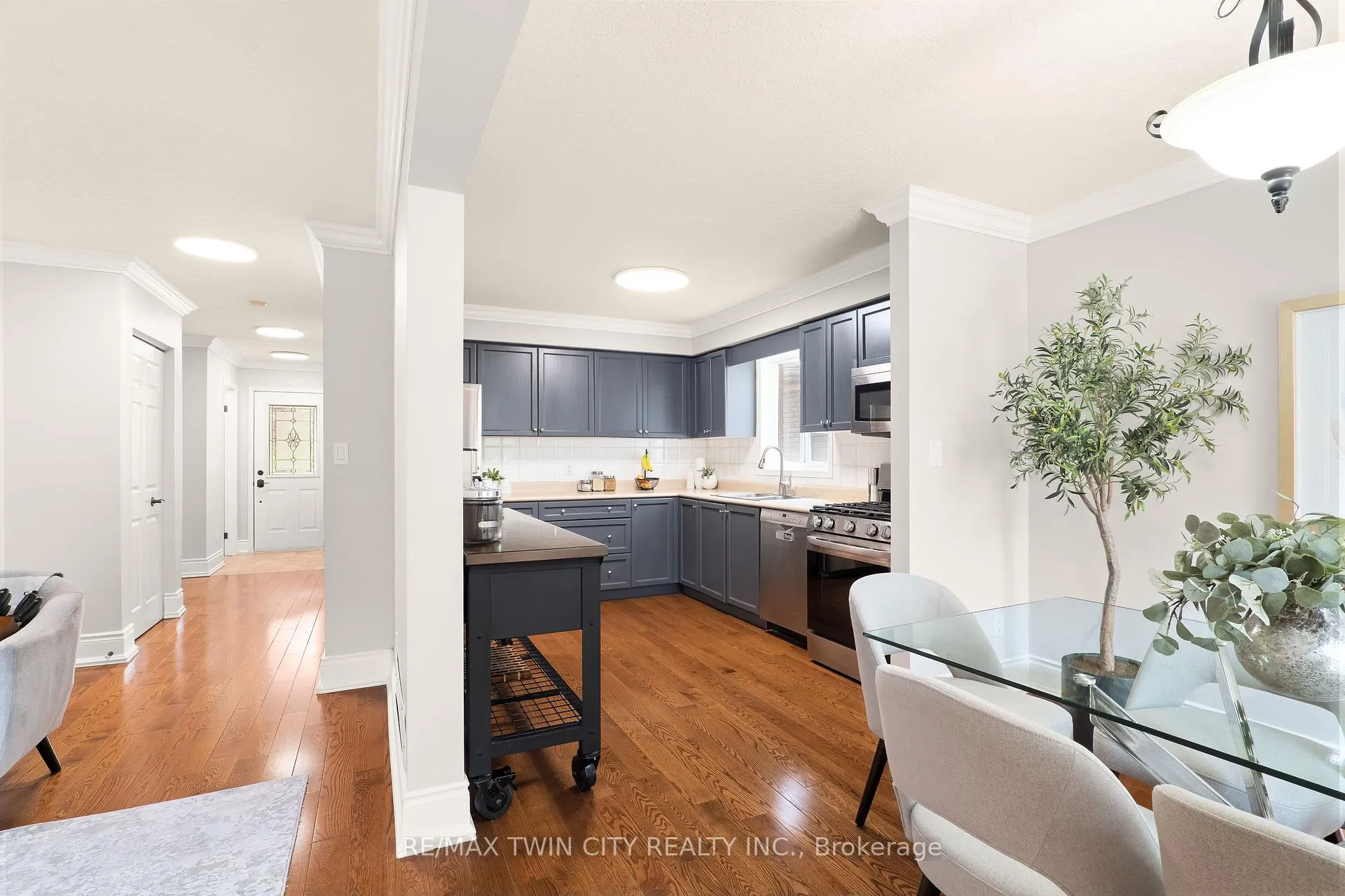 Photo 19 of 635 Bonavista Drive, Waterloo — HOMEH