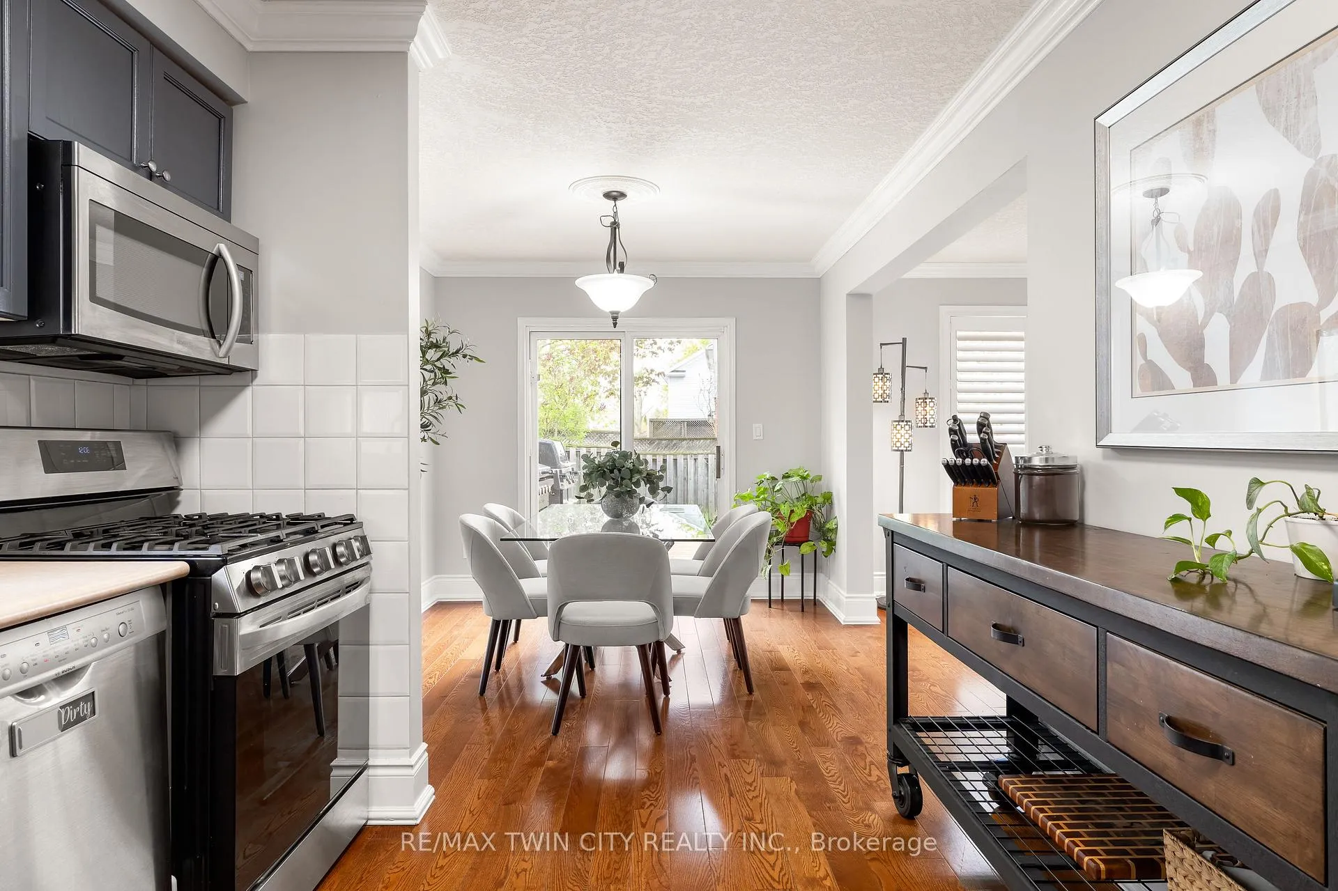 Photo 23 of 635 Bonavista Drive, Waterloo — HOMEH