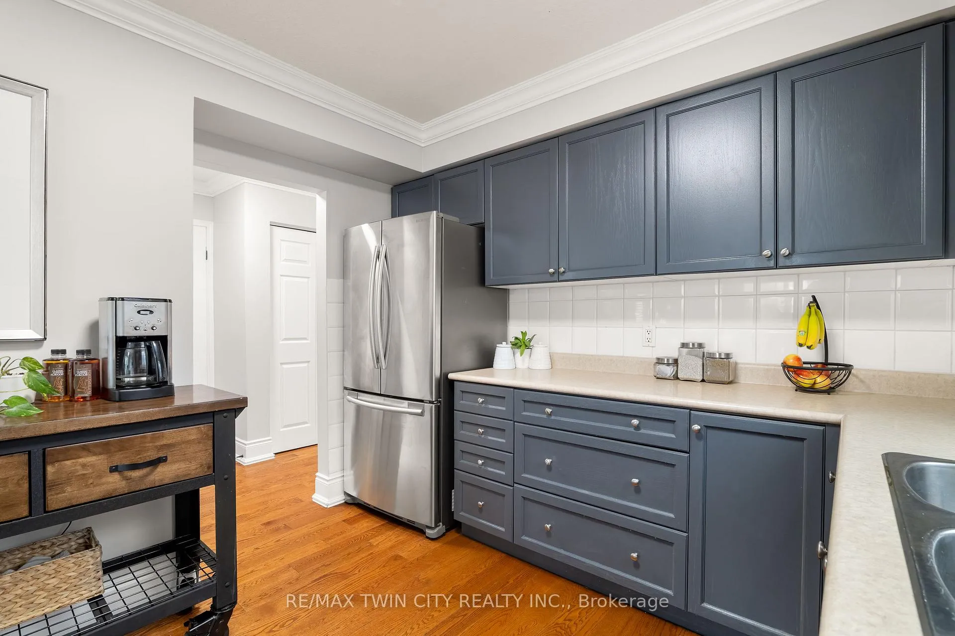 Photo 24 of 635 Bonavista Drive, Waterloo — HOMEH