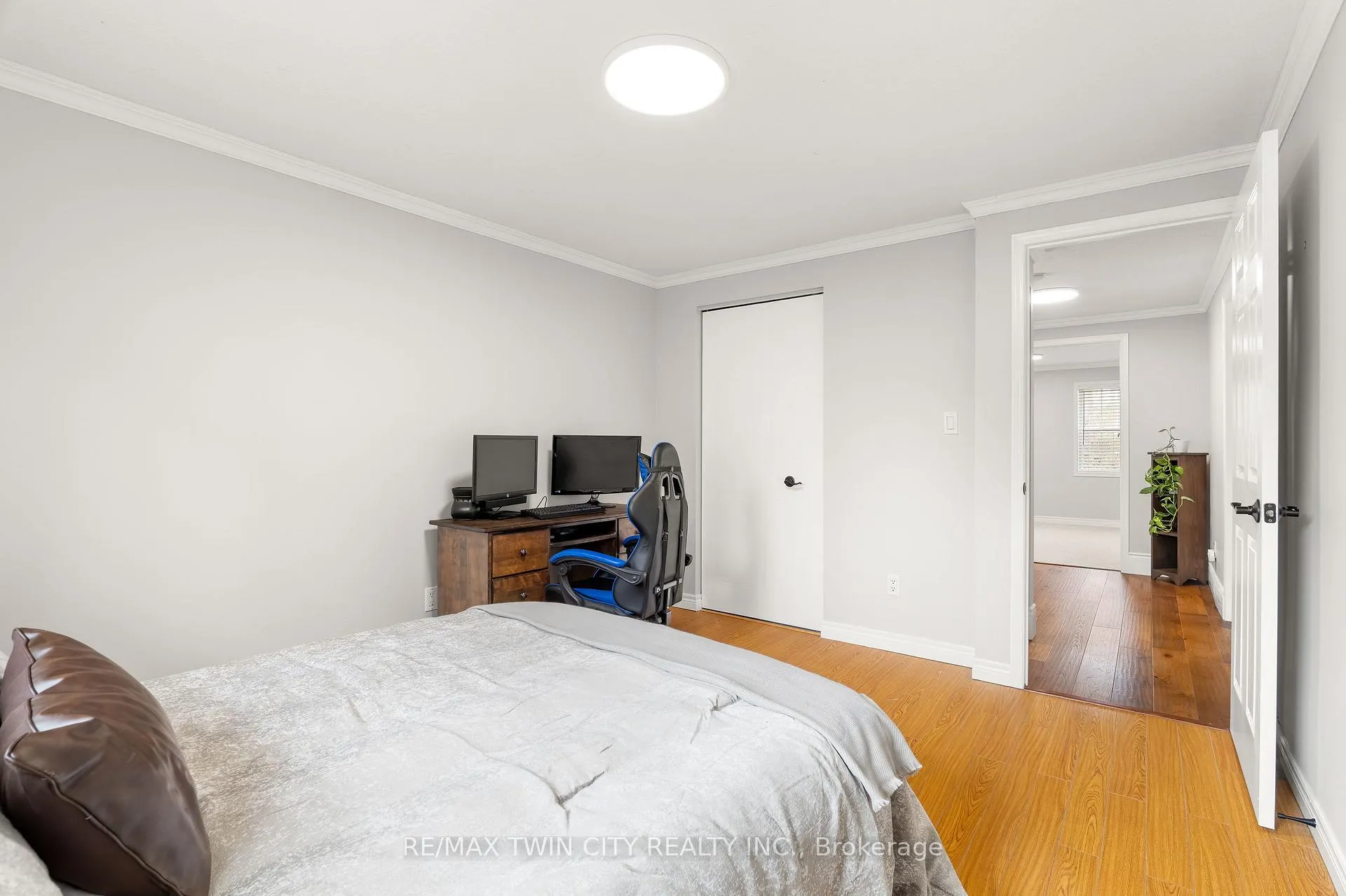 Photo 36 of 635 Bonavista Drive, Waterloo — HOMEH