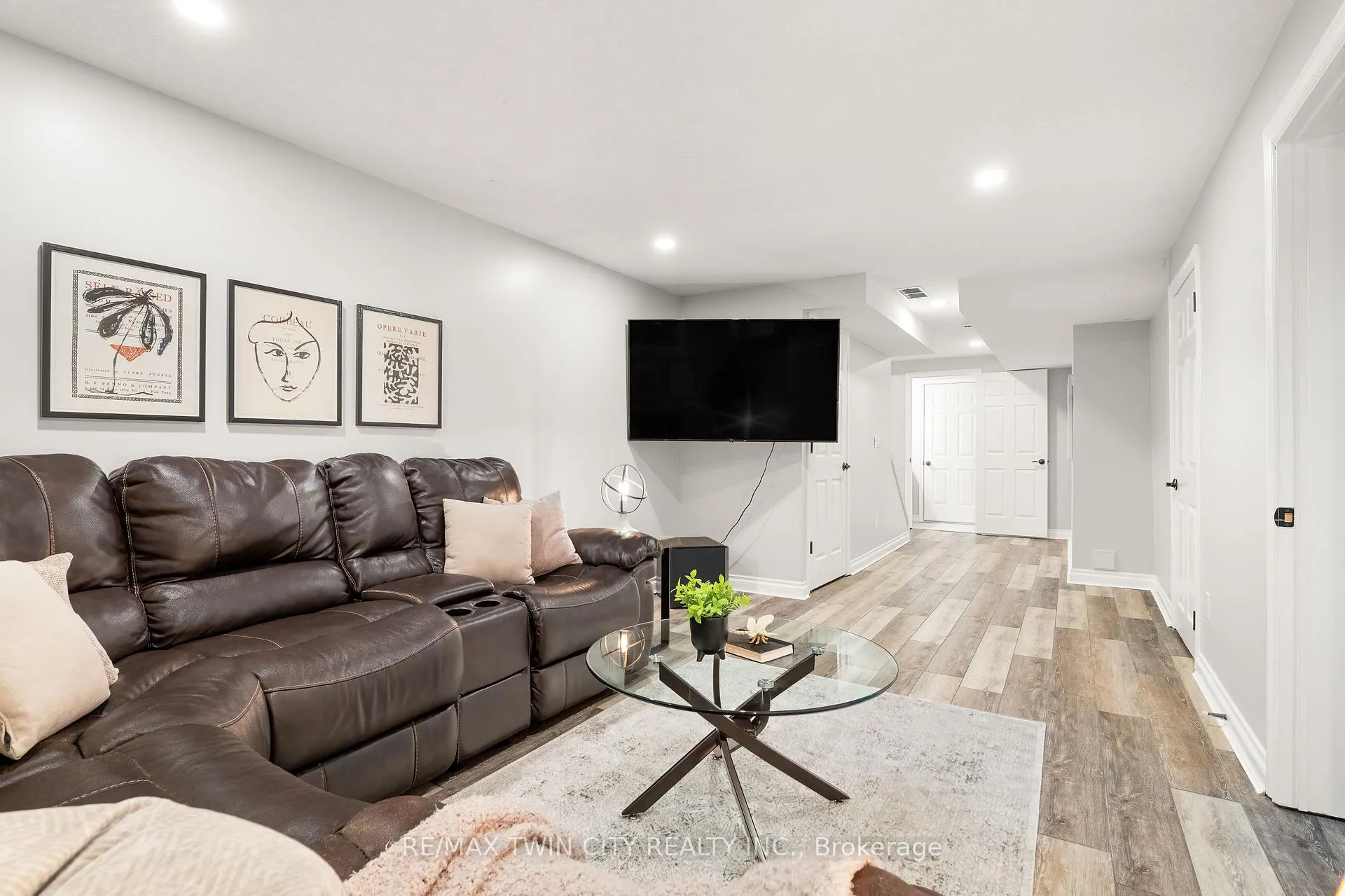Photo 39 of 635 Bonavista Drive, Waterloo — HOMEH