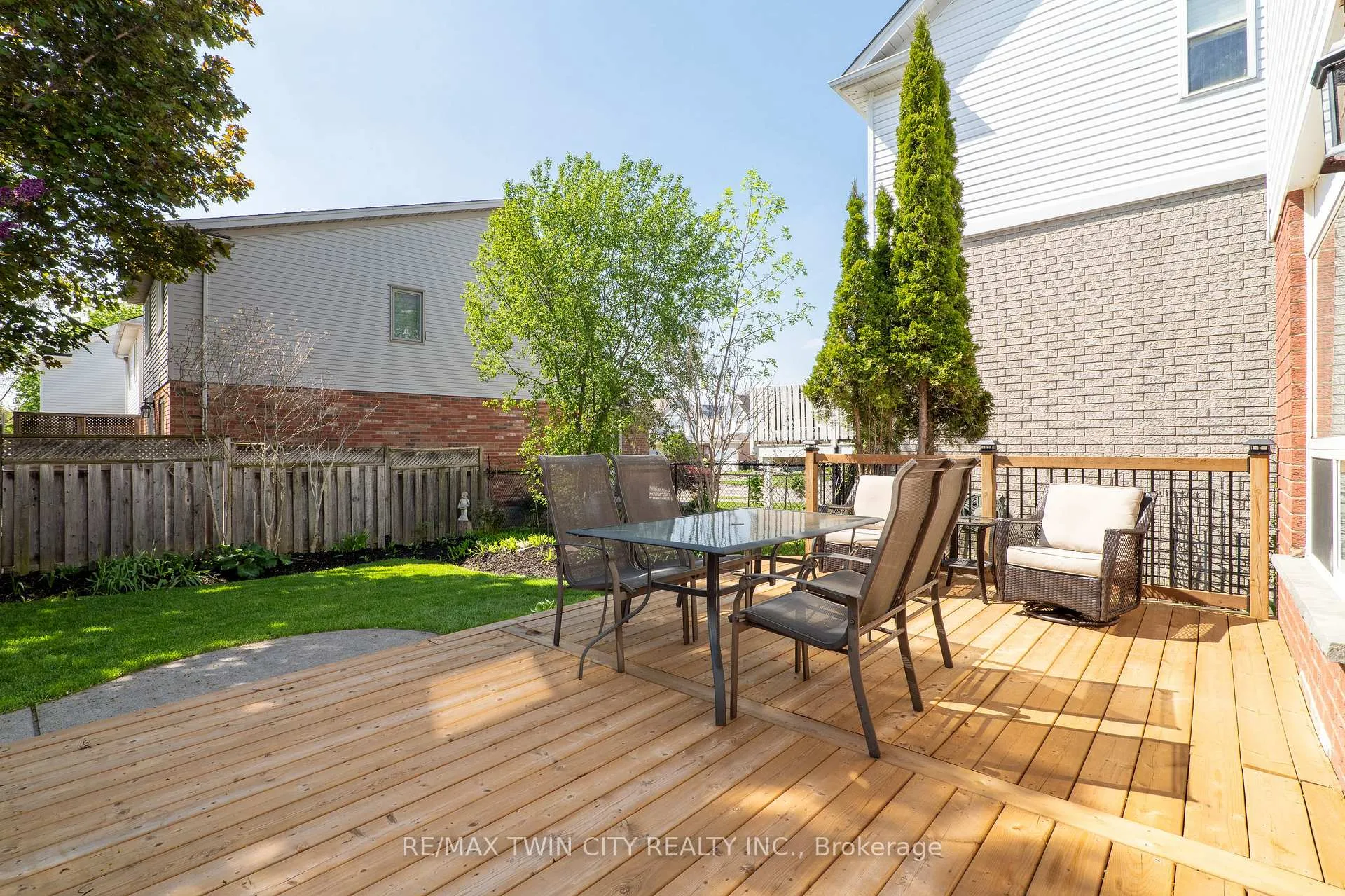 Photo 41 of 635 Bonavista Drive, Waterloo — HOMEH
