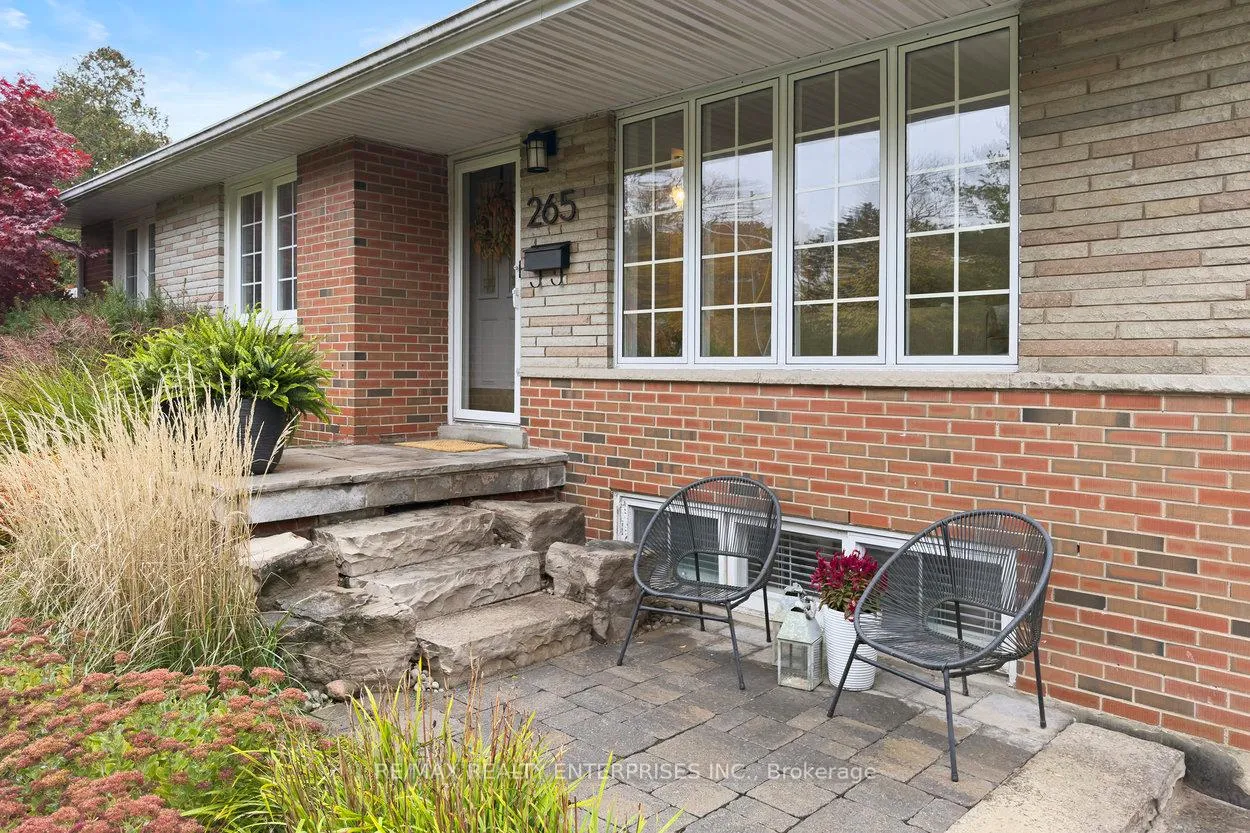 Photo 4 of 265 Snowden Road, Oakville, Bronte — HOMEH