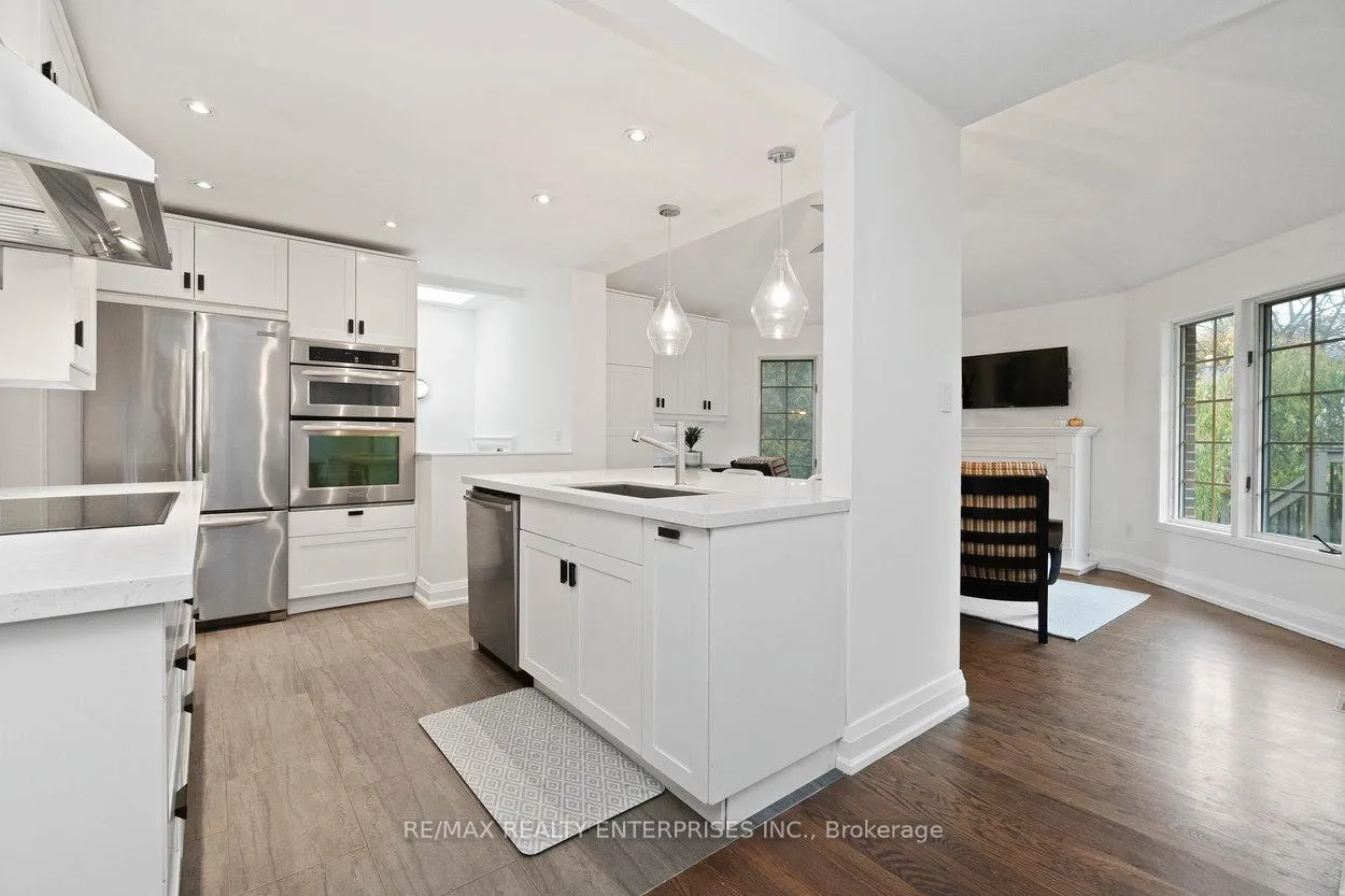 Photo 6 of 265 Snowden Road, Oakville, Bronte — HOMEH