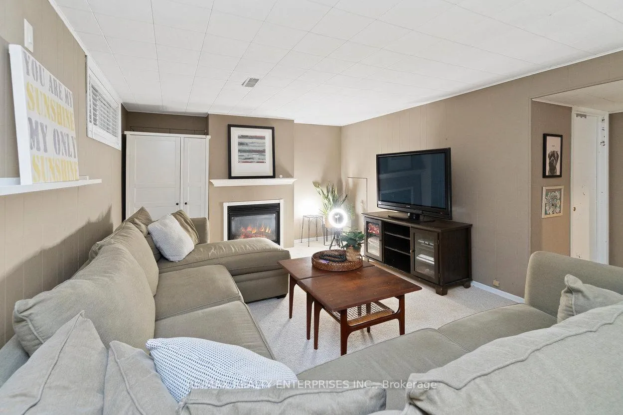 Photo 30 of 265 Snowden Road, Oakville, Bronte — HOMEH