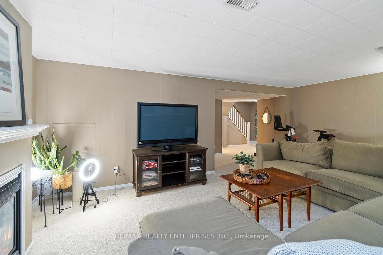 Photo 31 of 265 Snowden Road, Oakville, Bronte — HOMEH