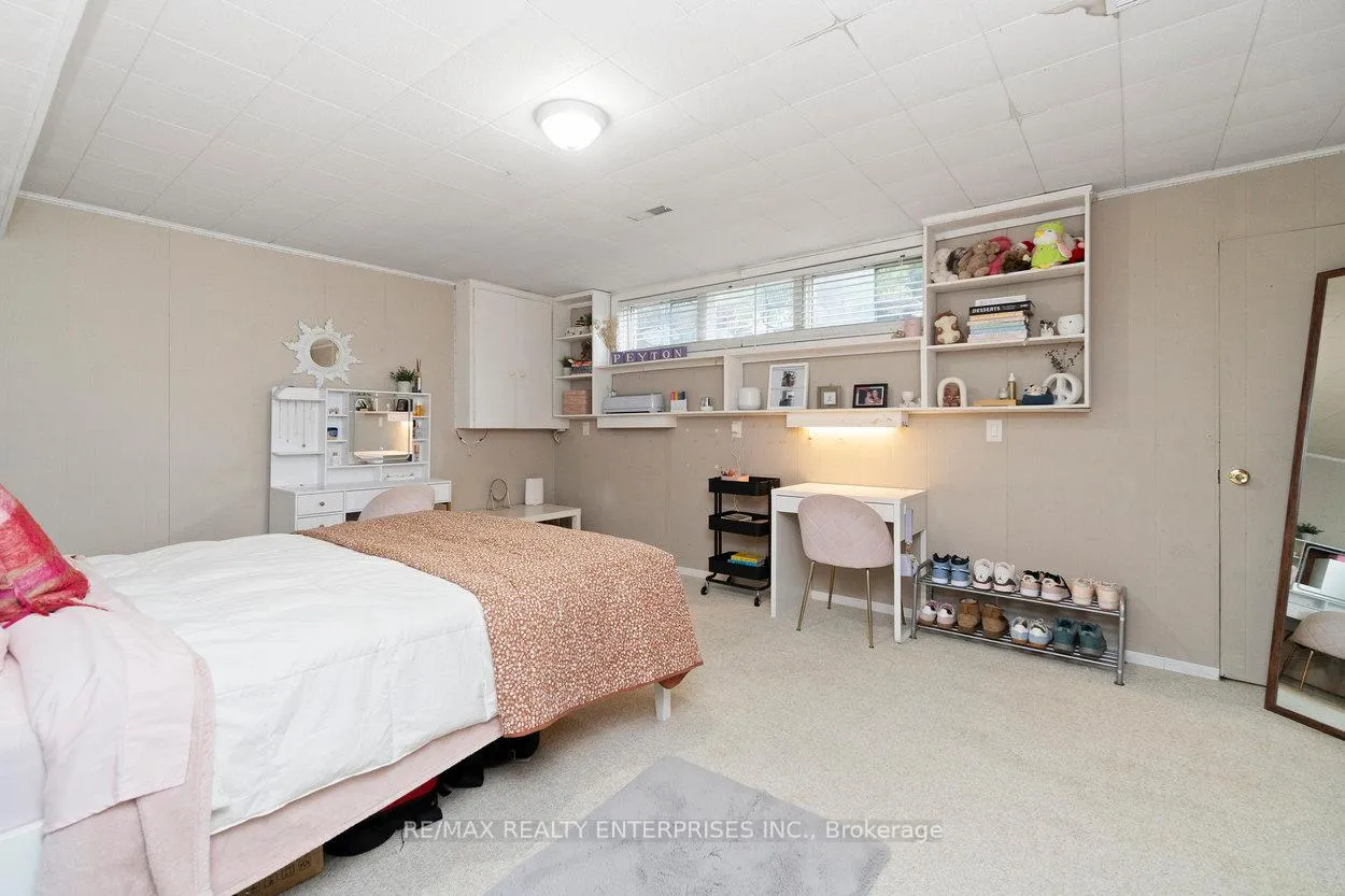 Photo 32 of 265 Snowden Road, Oakville, Bronte — HOMEH