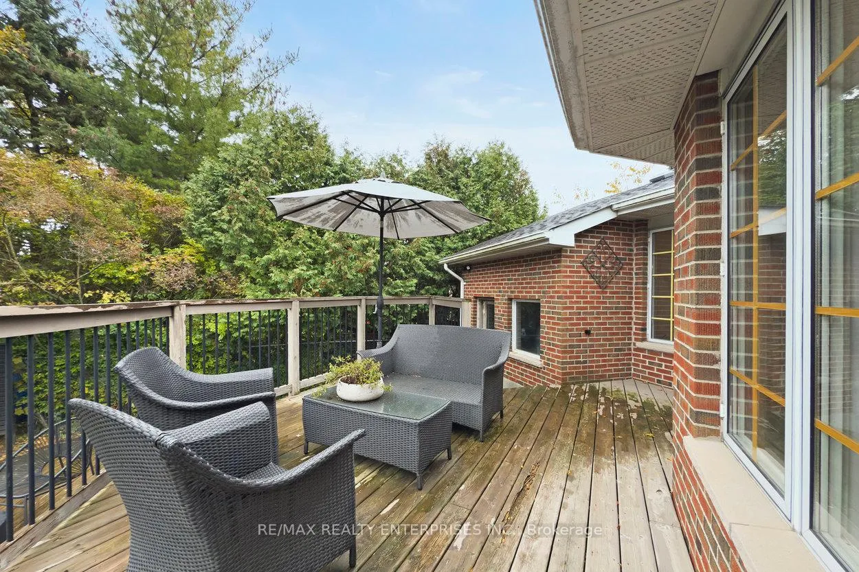 Photo 37 of 265 Snowden Road, Oakville, Bronte — HOMEH