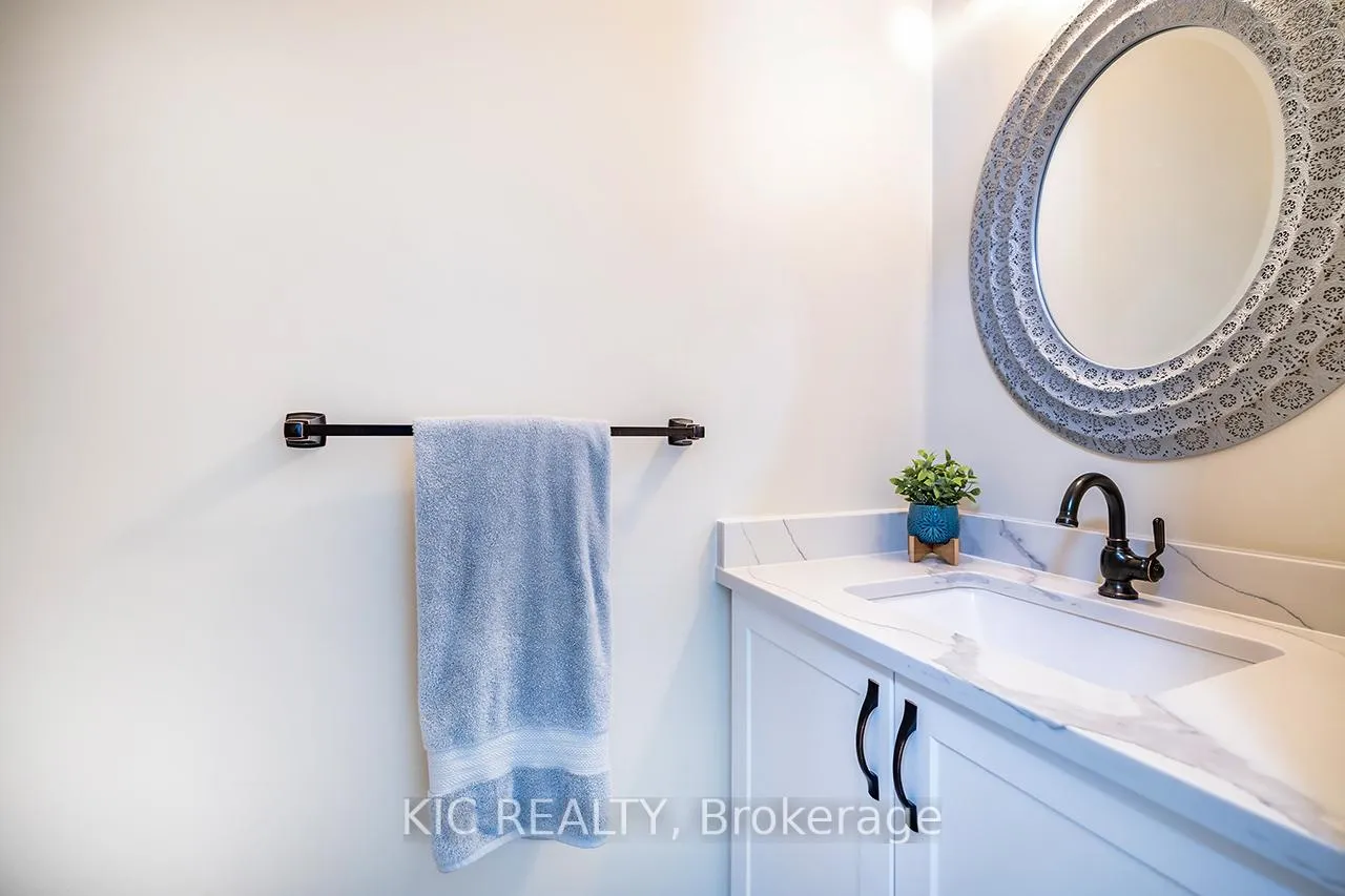 Photo 5 of 141 Waller Street, Whitby, Rolling Acres — HOMEH