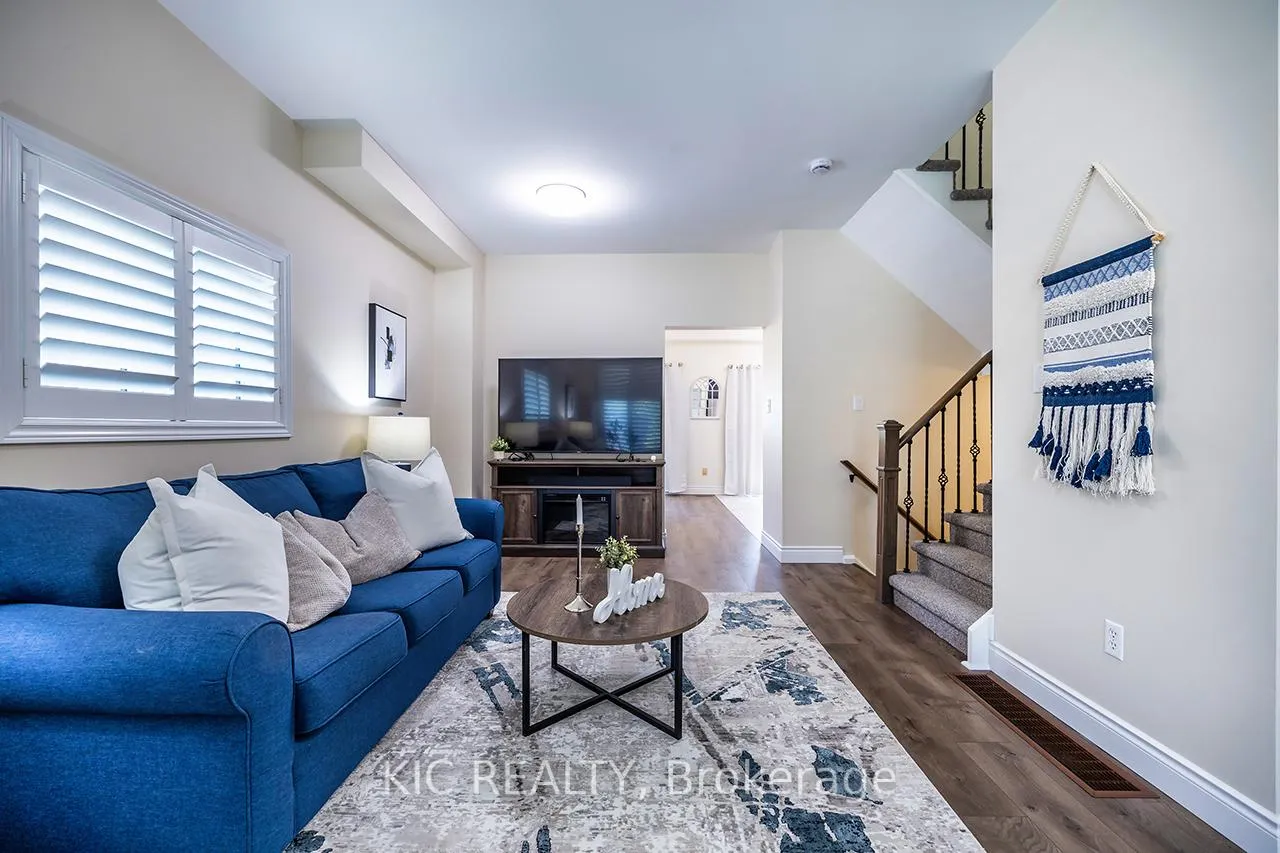 Photo 9 of 141 Waller Street, Whitby, Rolling Acres — HOMEH