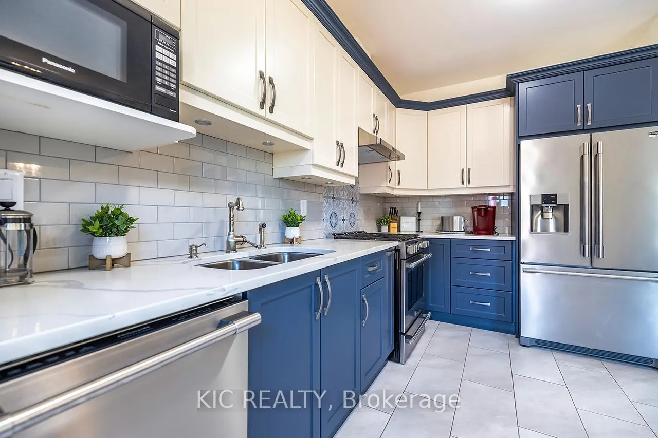 Photo 14 of 141 Waller Street, Whitby, Rolling Acres — HOMEH