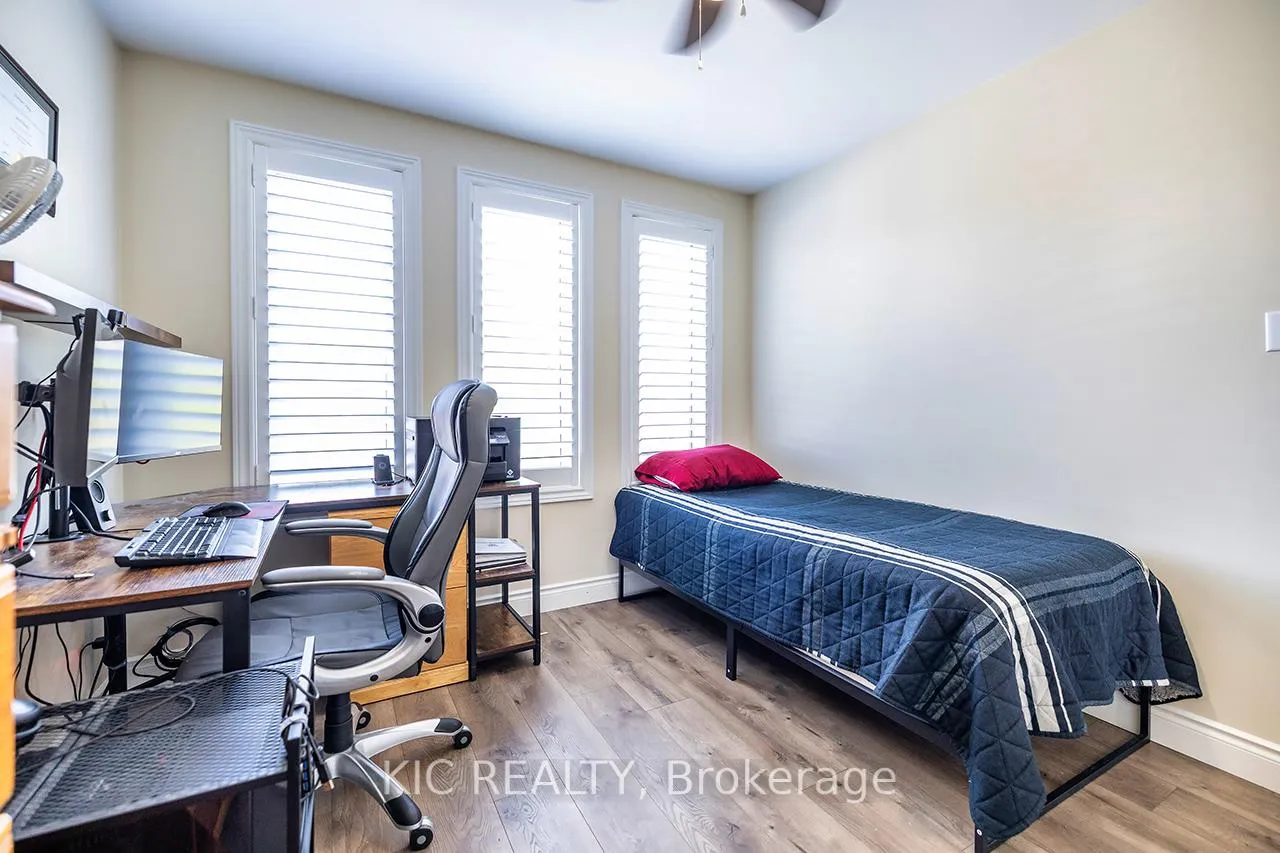 Photo 26 of 141 Waller Street, Whitby, Rolling Acres — HOMEH