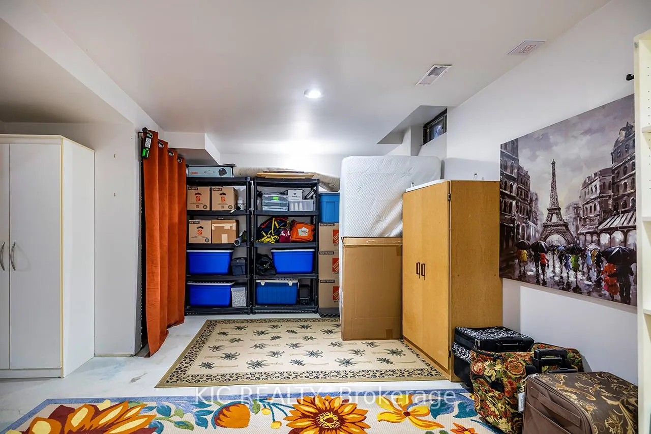Photo 31 of 141 Waller Street, Whitby, Rolling Acres — HOMEH