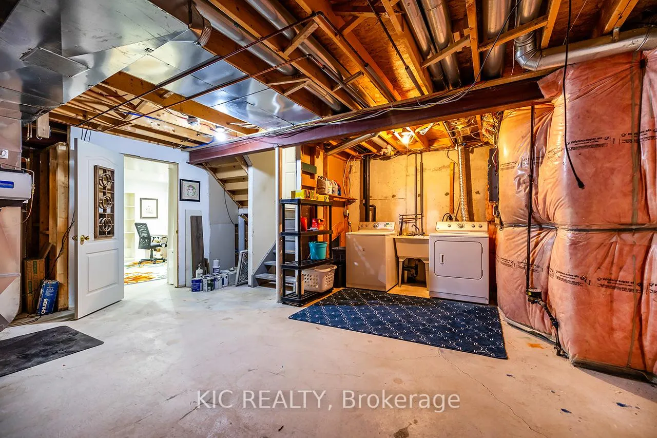 Photo 35 of 141 Waller Street, Whitby, Rolling Acres — HOMEH