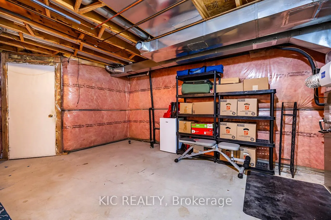 Photo 36 of 141 Waller Street, Whitby, Rolling Acres — HOMEH