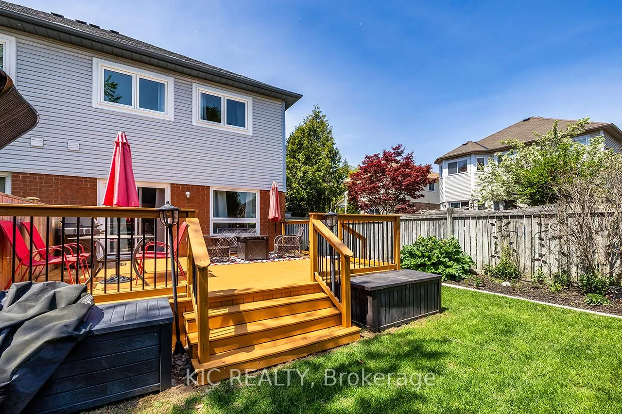 Photo 39 of 141 Waller Street, Whitby, Rolling Acres — HOMEH