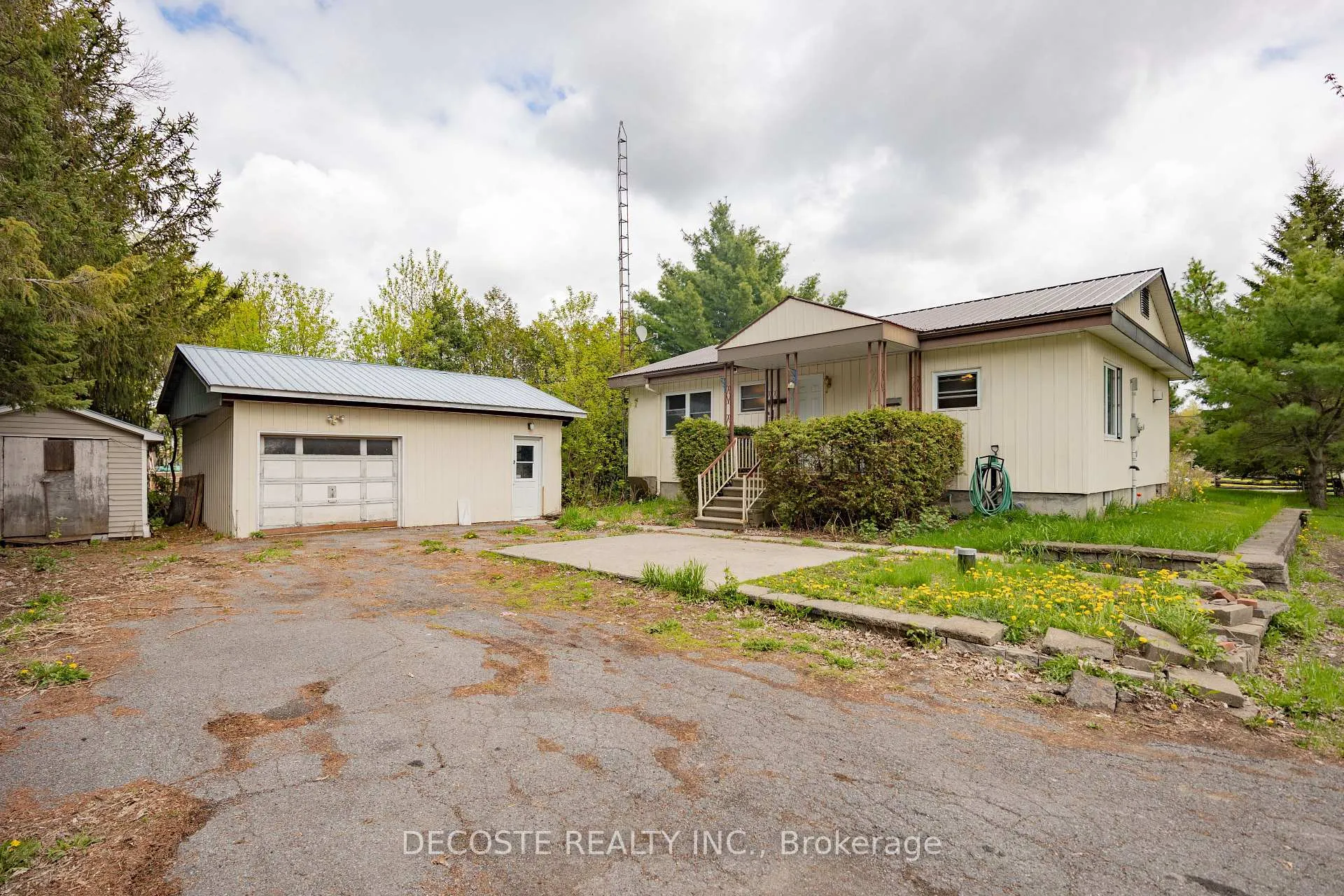 Photo 17 of 21985 Main Street, North Glengarry, North Glengarry (Lochiel) Twp — HOMEH
