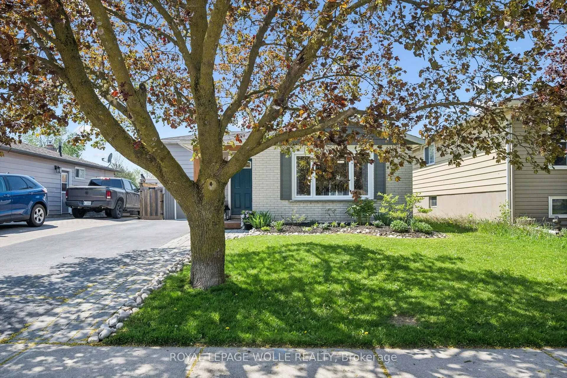 Photo 2 of 34 Aspen Crescent, Woolwich — HOMEH