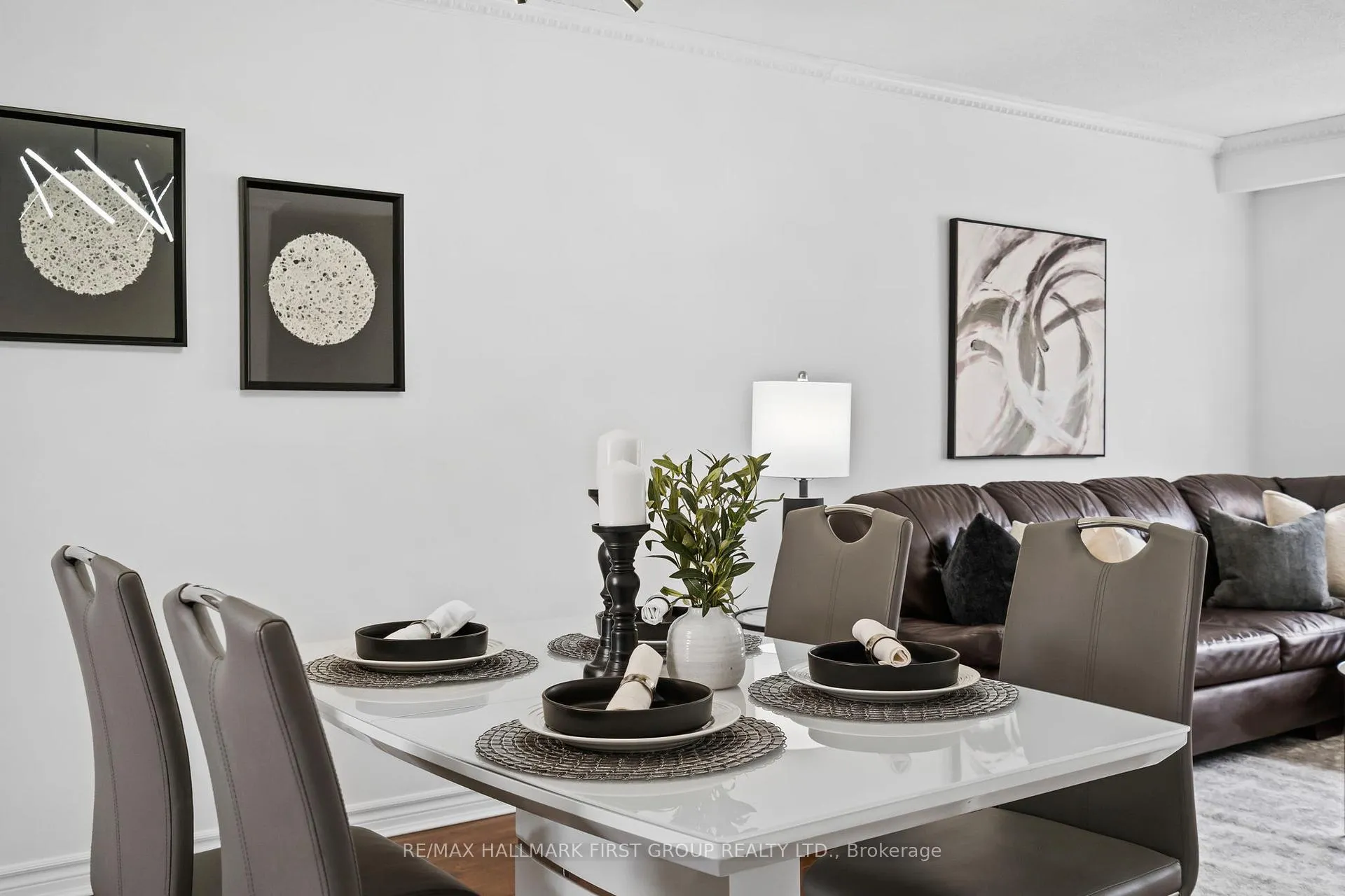 Photo 7 of 428 Dean Avenue, Oshawa, Central — HOMEH