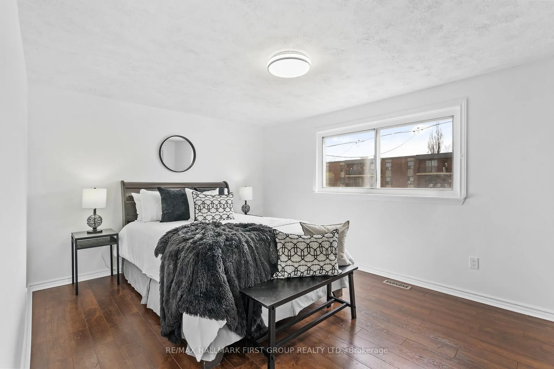 Photo 21 of 428 Dean Avenue, Oshawa, Central — HOMEH