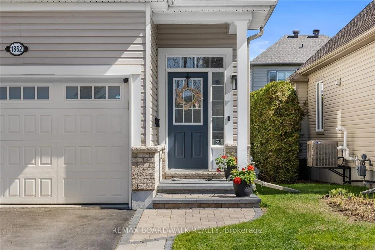 Photo 3 of 1862 Glencrest Road, North Grenville, Kemptville — HOMEH