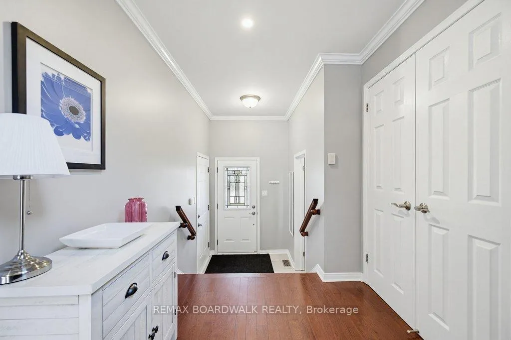 Photo 7 of 10 Valemont Street, Ottawa, Barrhaven East — HOMEH