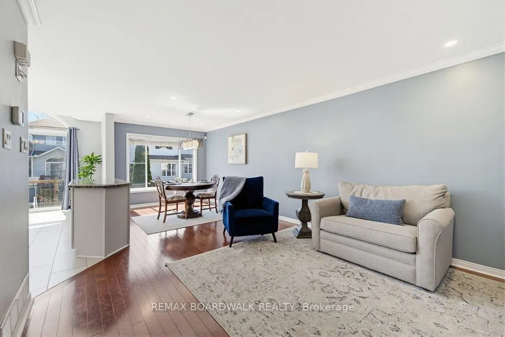 Photo 10 of 10 Valemont Street, Ottawa, Barrhaven East — HOMEH
