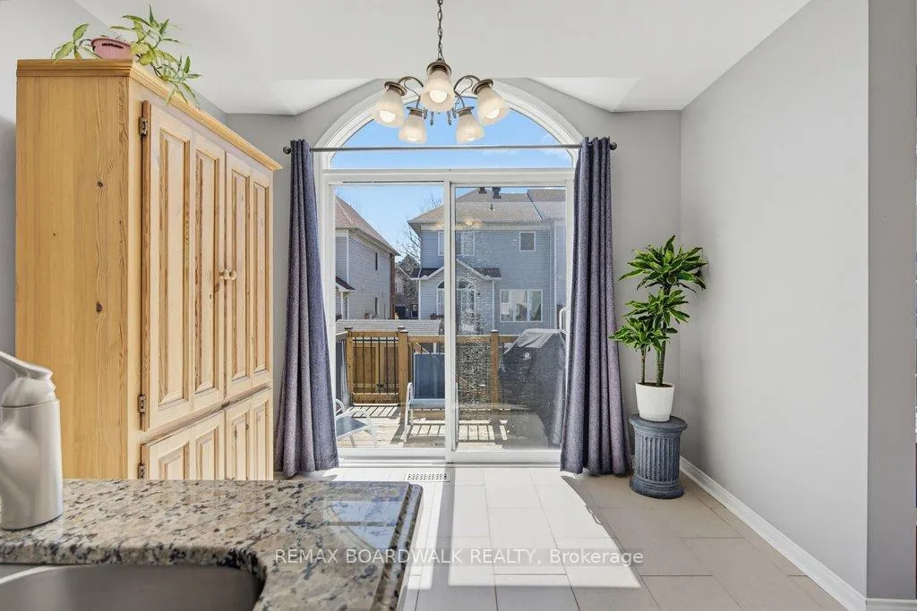 Photo 18 of 10 Valemont Street, Ottawa, Barrhaven East — HOMEH