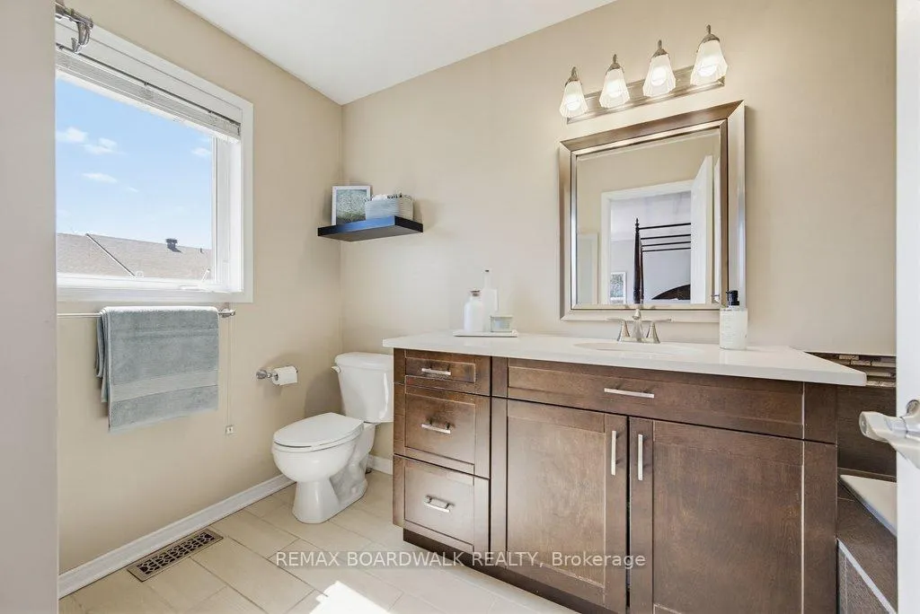 Photo 26 of 10 Valemont Street, Ottawa, Barrhaven East — HOMEH