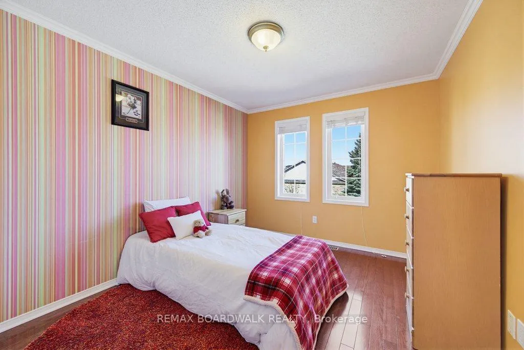 Photo 33 of 10 Valemont Street, Ottawa, Barrhaven East — HOMEH