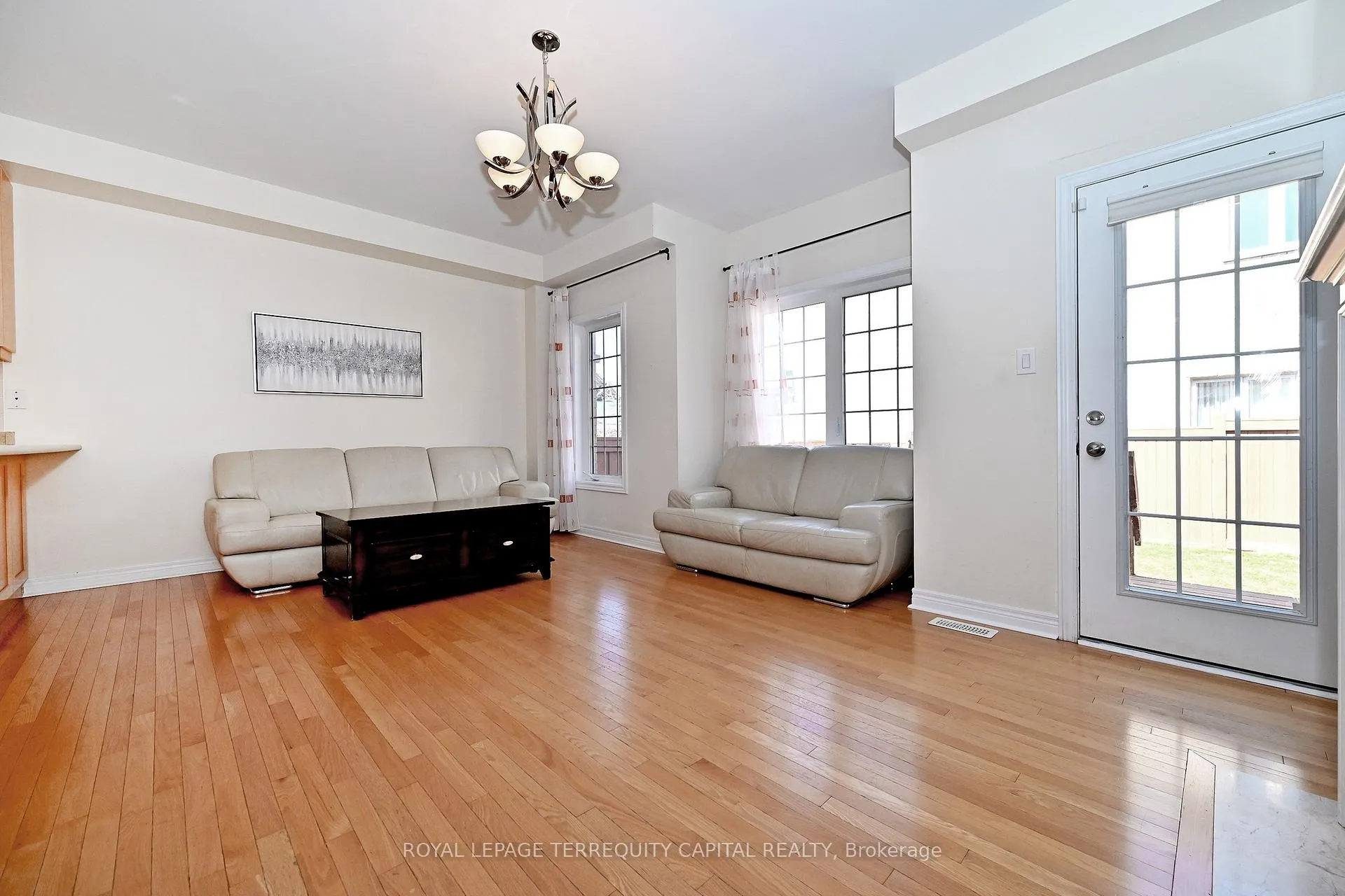 Photo 9 of 70 Lealinds Road, Vaughan, Patterson — HOMEH