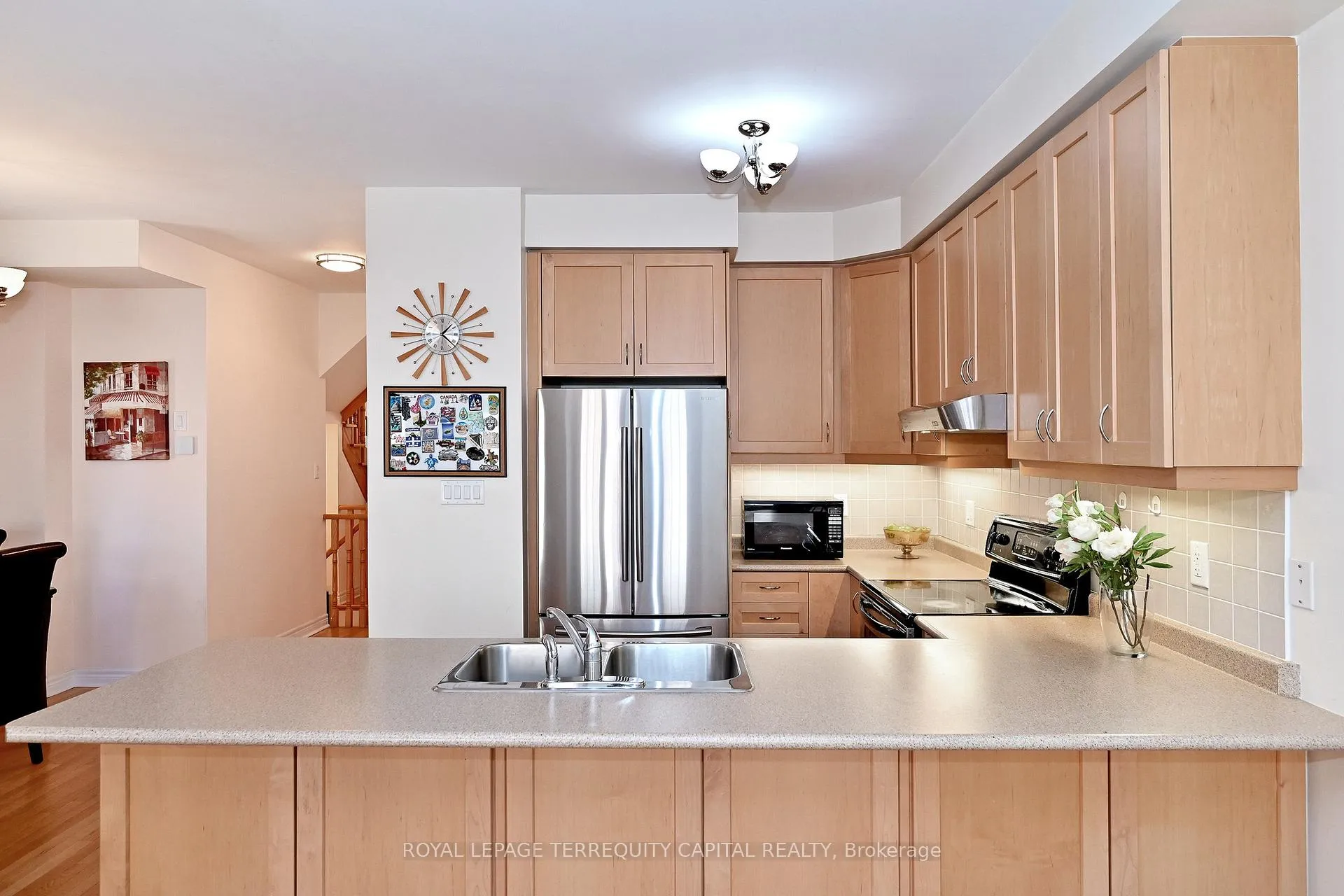 Photo 13 of 70 Lealinds Road, Vaughan, Patterson — HOMEH