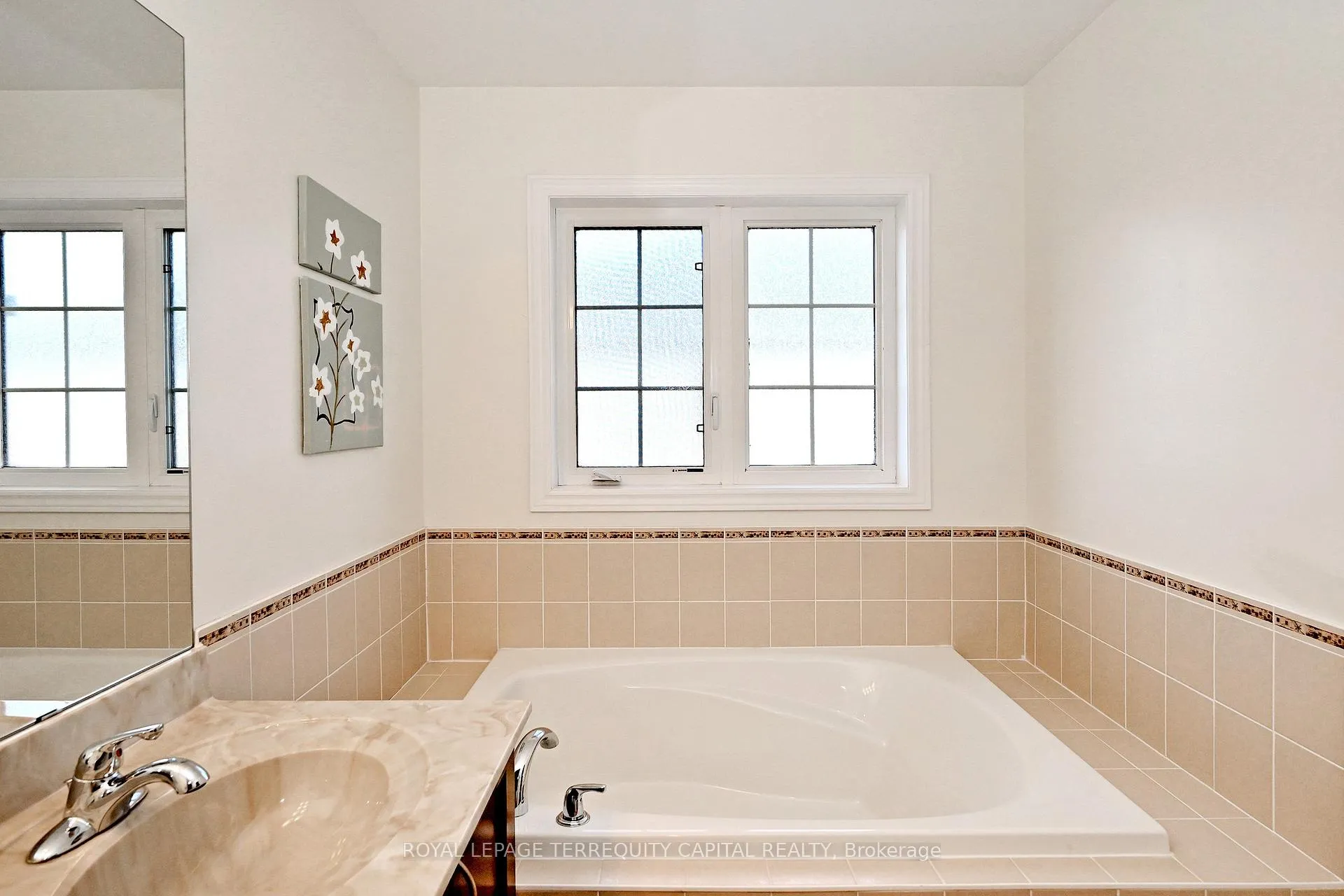 Photo 23 of 70 Lealinds Road, Vaughan, Patterson — HOMEH