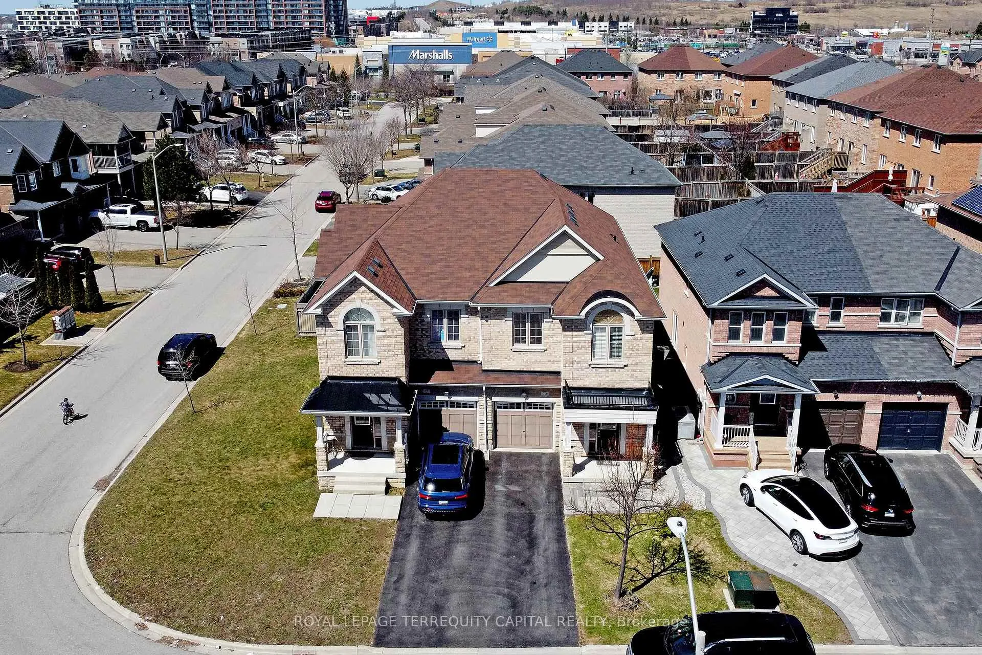Photo 42 of 70 Lealinds Road, Vaughan, Patterson — HOMEH