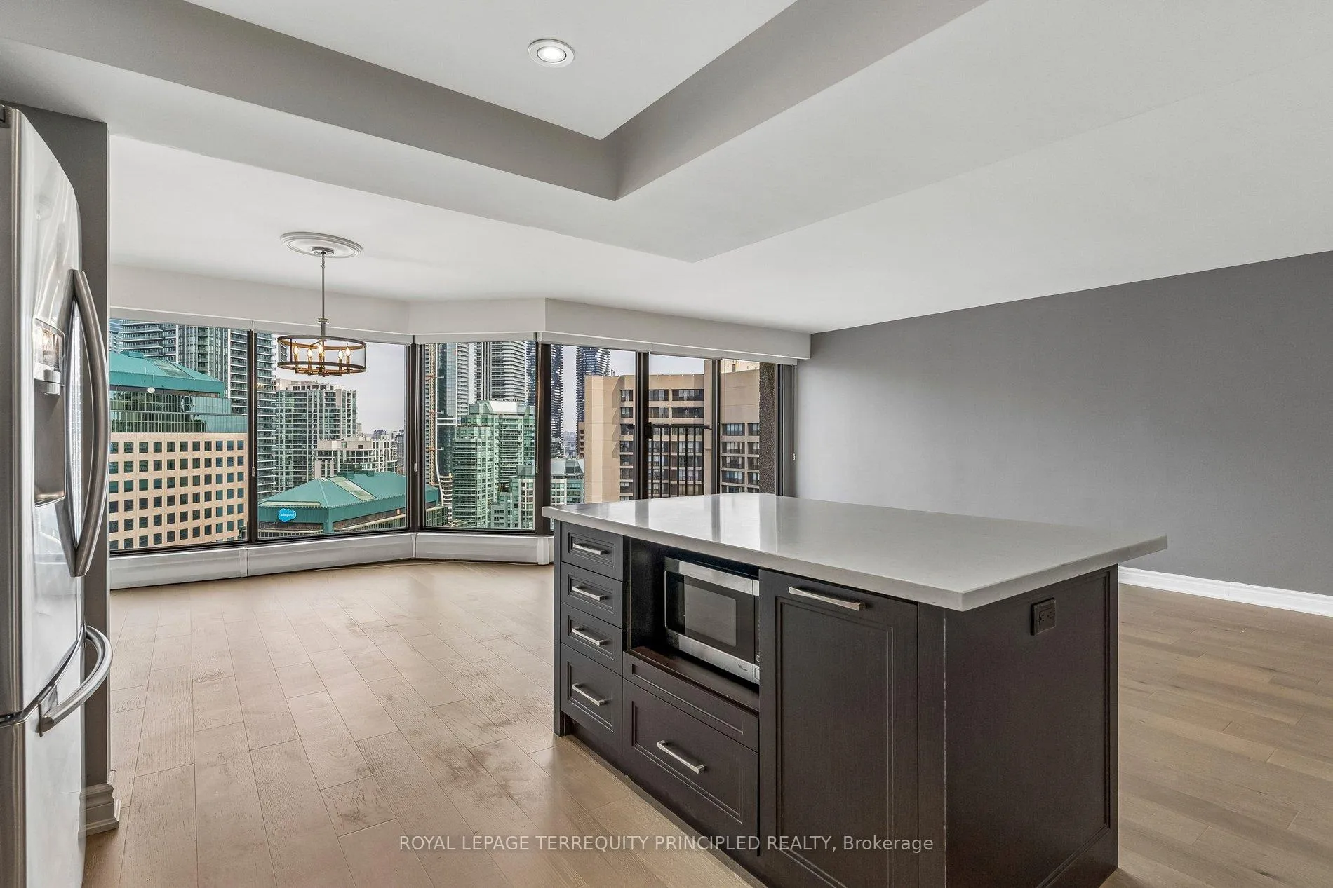 Photo 10 of Unit 3413, 55 Harbour Square, Toronto, Waterfront Communities — HOMEH
