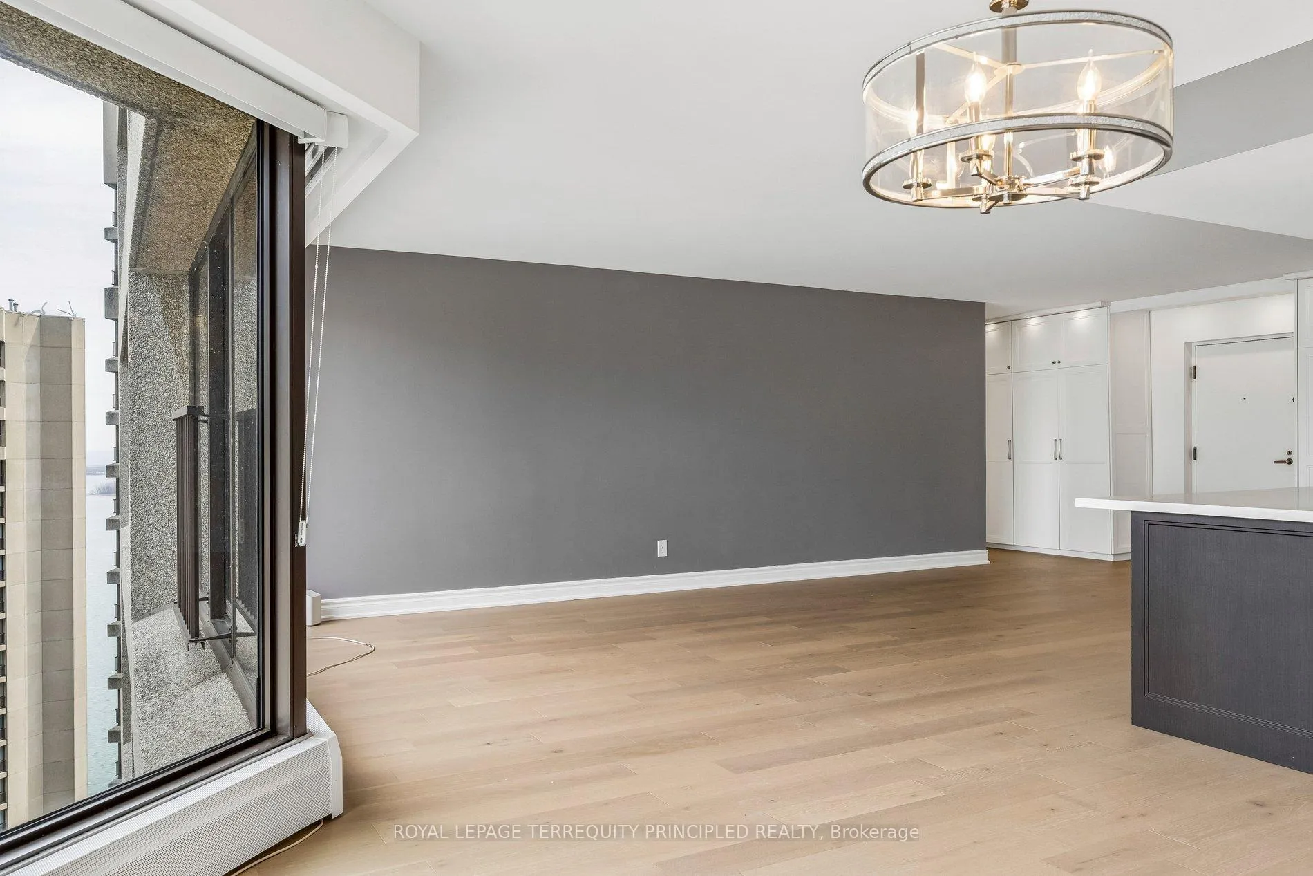 Photo 18 of Unit 3413, 55 Harbour Square, Toronto, Waterfront Communities — HOMEH
