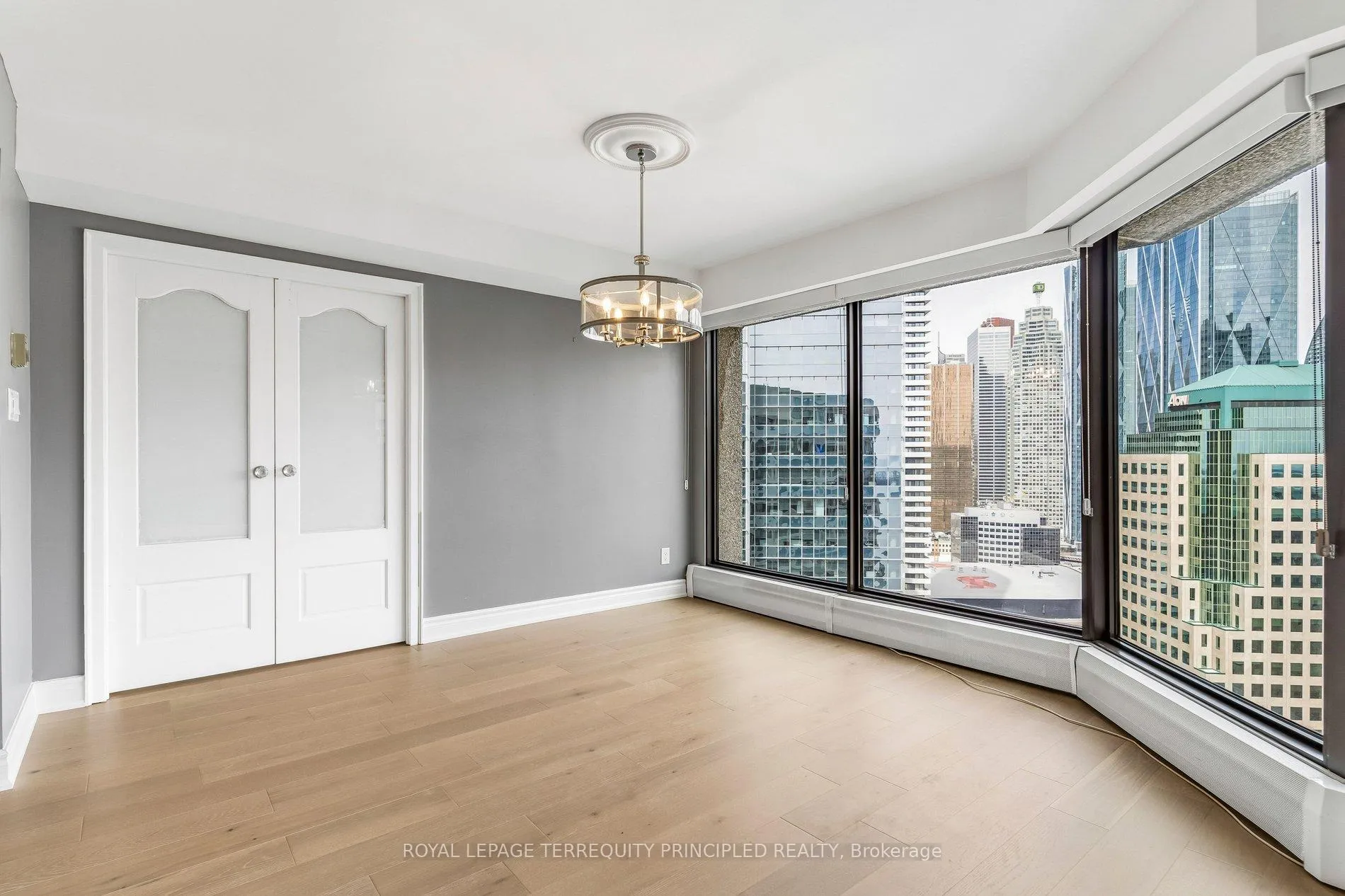 Photo 20 of Unit 3413, 55 Harbour Square, Toronto, Waterfront Communities — HOMEH