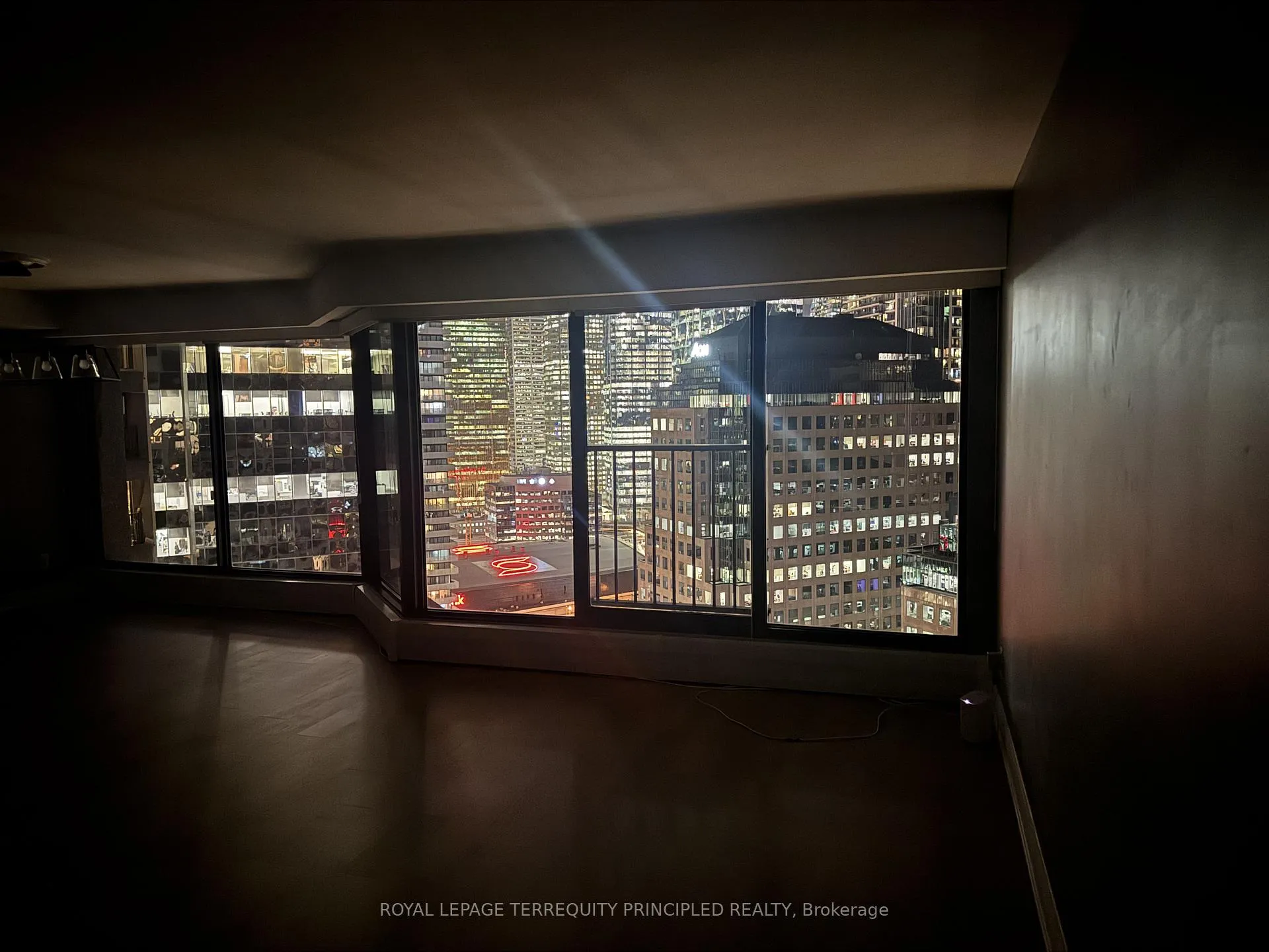 Photo 30 of Unit 3413, 55 Harbour Square, Toronto, Waterfront Communities — HOMEH