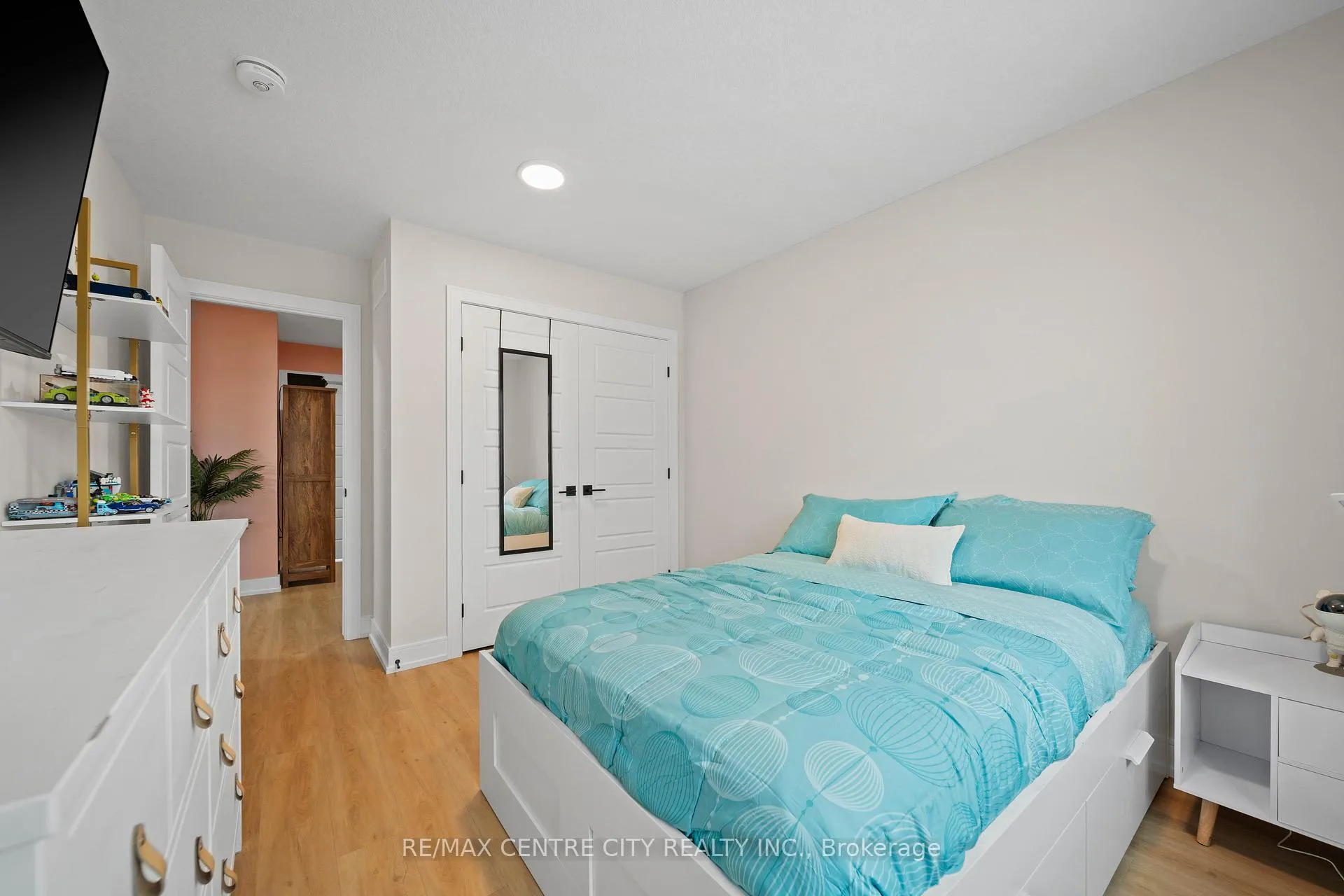 Photo 27 of 76 Styles Drive, St. Thomas — HOMEH